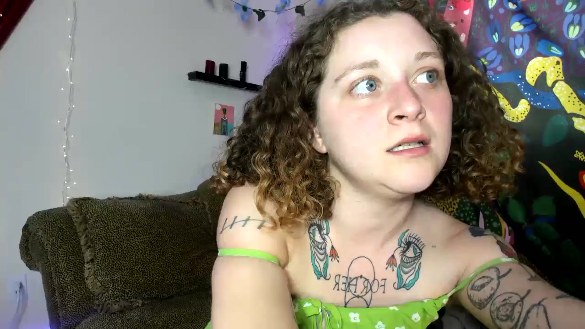 Gallery image thumbnail from PeachyQueen_'s myfreecams stream on, 06/24/2024, 21:43 image 17 of 20