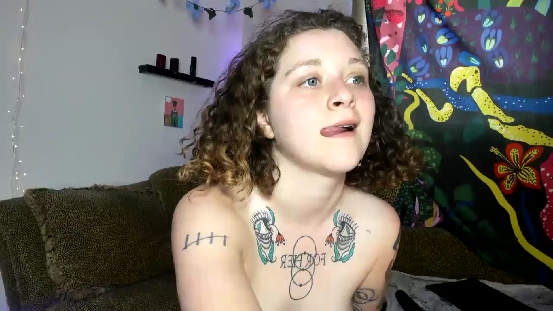 Gallery image thumbnail from PeachyQueen_'s myfreecams stream on, 06/24/2024, 22:13 image 15 of 20