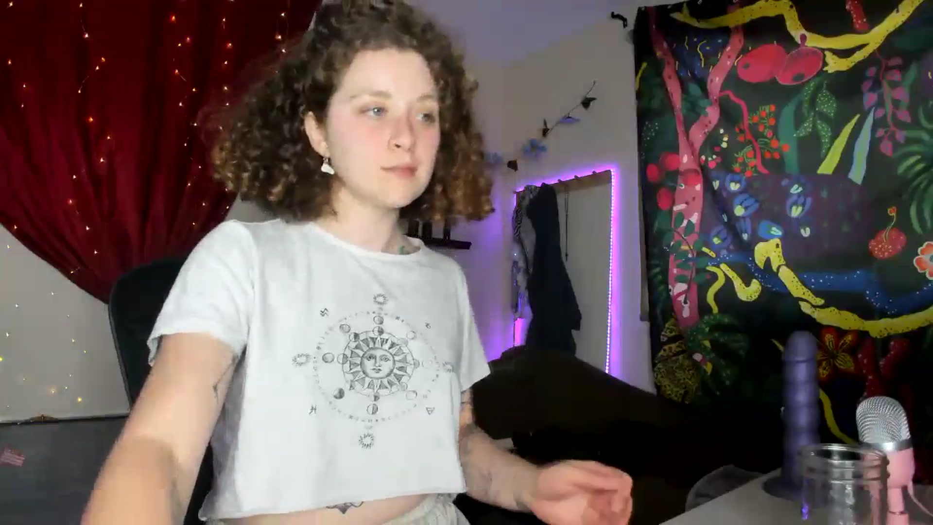 Gallery image thumbnail from PeachyQueen_'s myfreecams stream on, 06/28/2024, 21:21 image 5 of 20