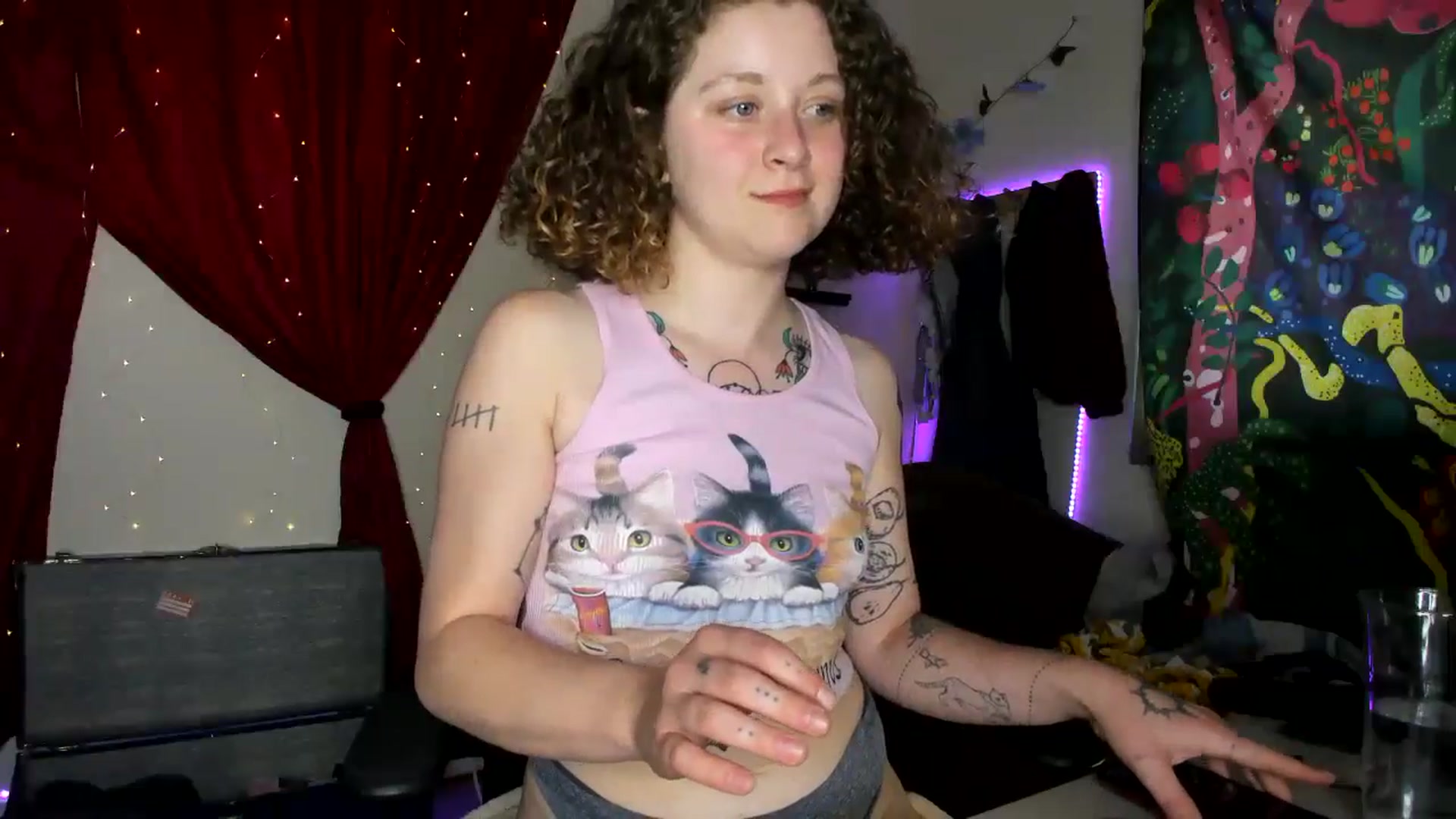 Gallery image thumbnail from PeachyQueen_'s myfreecams stream on, 07/05/2024, 18:12 image 9 of 20