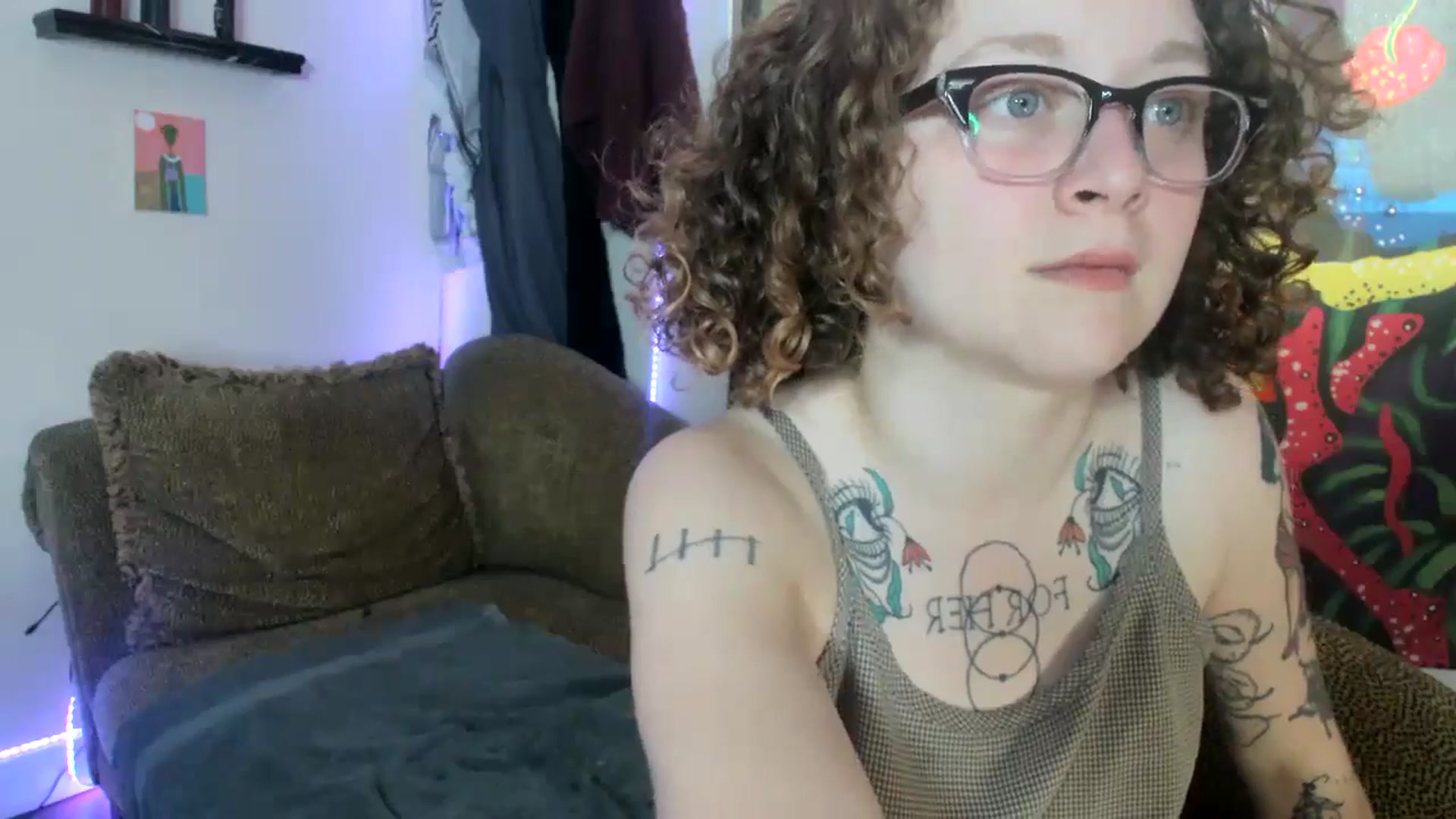 Gallery image thumbnail from PeachyQueen_'s myfreecams stream on, 07/08/2024, 15:09 image 2 of 20