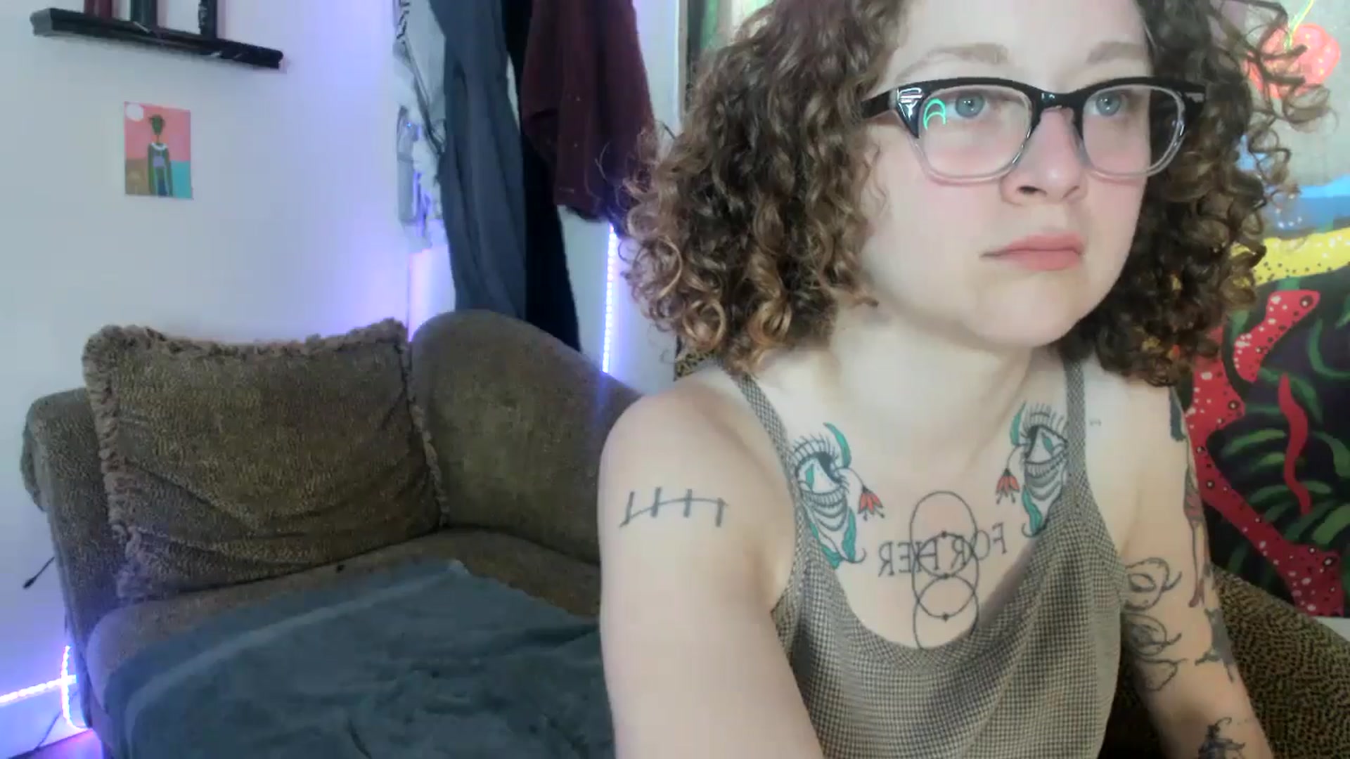 Gallery image thumbnail from PeachyQueen_'s myfreecams stream on, 07/08/2024, 15:09 image 3 of 20