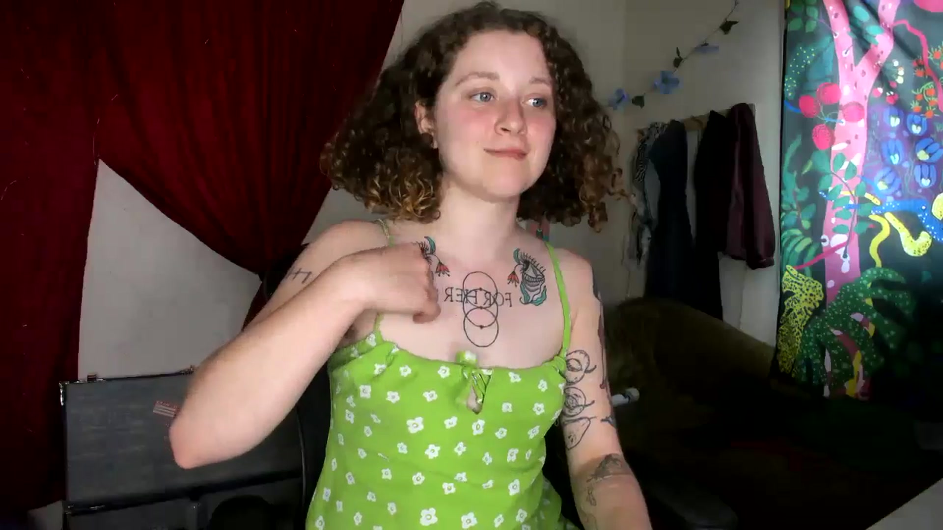 Gallery image thumbnail from PeachyQueen_'s myfreecams stream on, 07/12/2024, 22:41 image 16 of 20