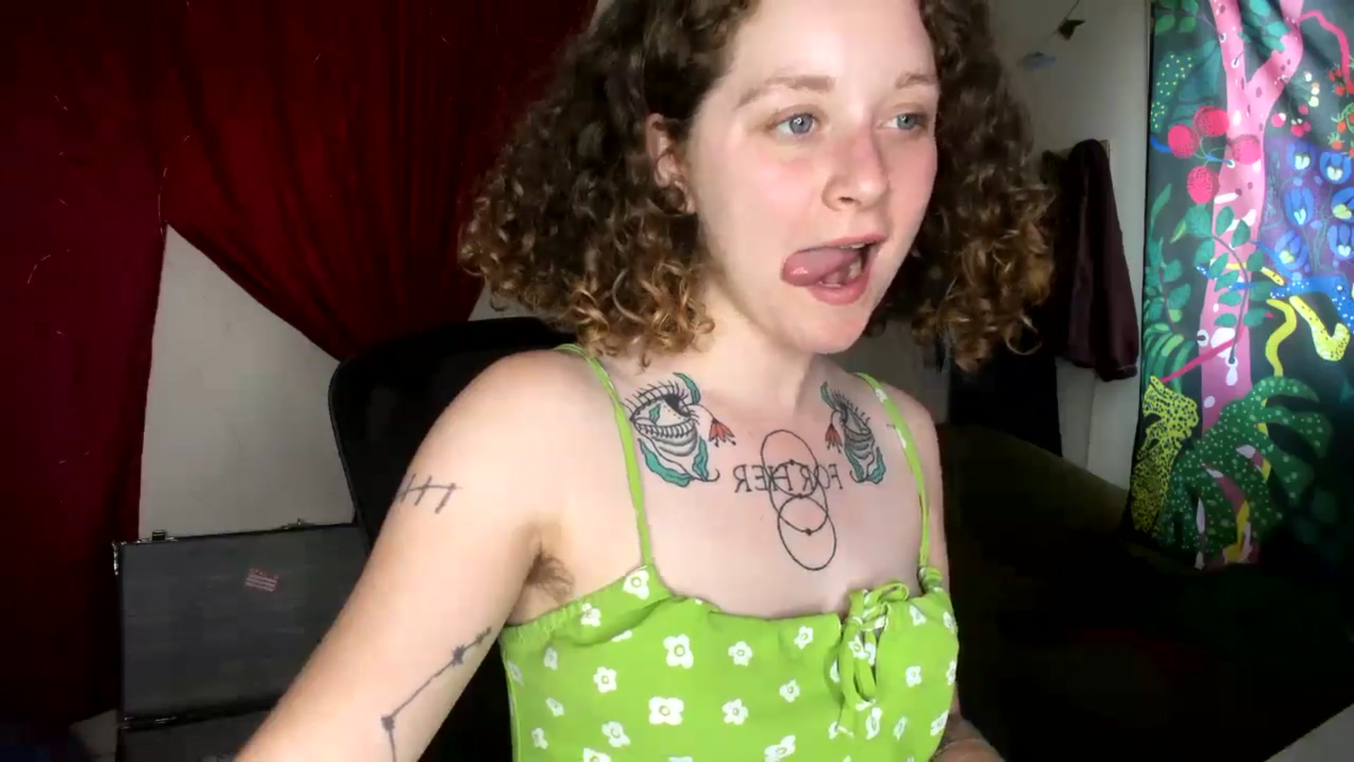 Gallery image thumbnail from PeachyQueen_'s myfreecams stream on, 07/12/2024, 22:41 image 13 of 20