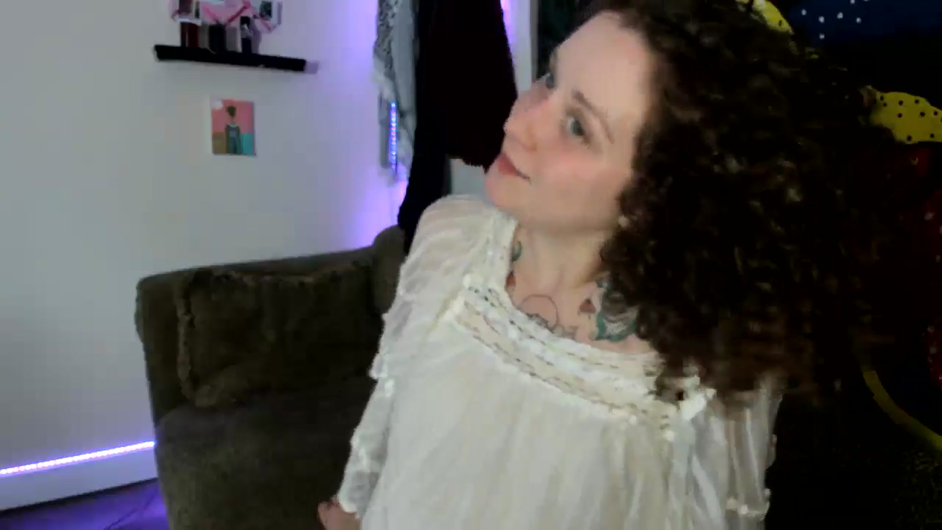 Gallery image thumbnail from PeachyQueen_'s myfreecams stream on, 07/30/2024, 19:57 image 8 of 20