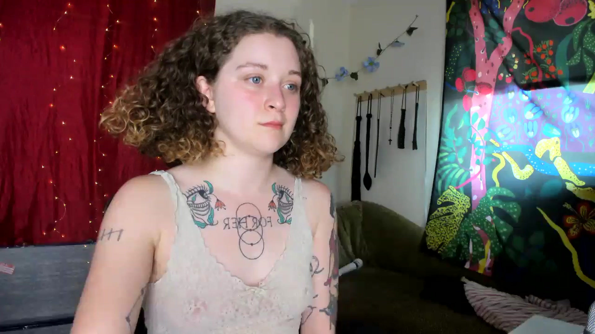 Gallery image thumbnail from PeachyQueen_'s myfreecams stream on, 08/12/2024, 20:51 image 6 of 20