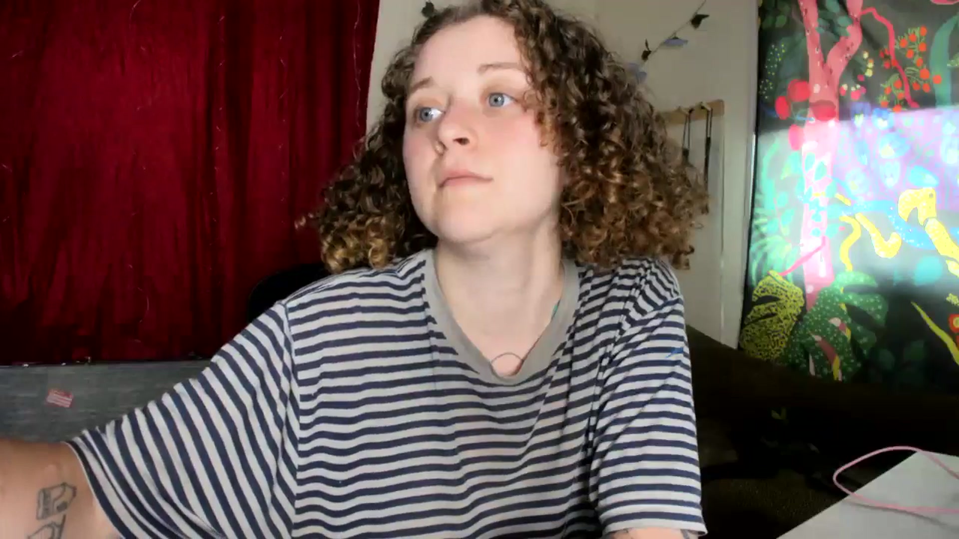 Gallery image thumbnail from PeachyQueen_'s myfreecams stream on, 08/15/2024, 19:53 image 5 of 20