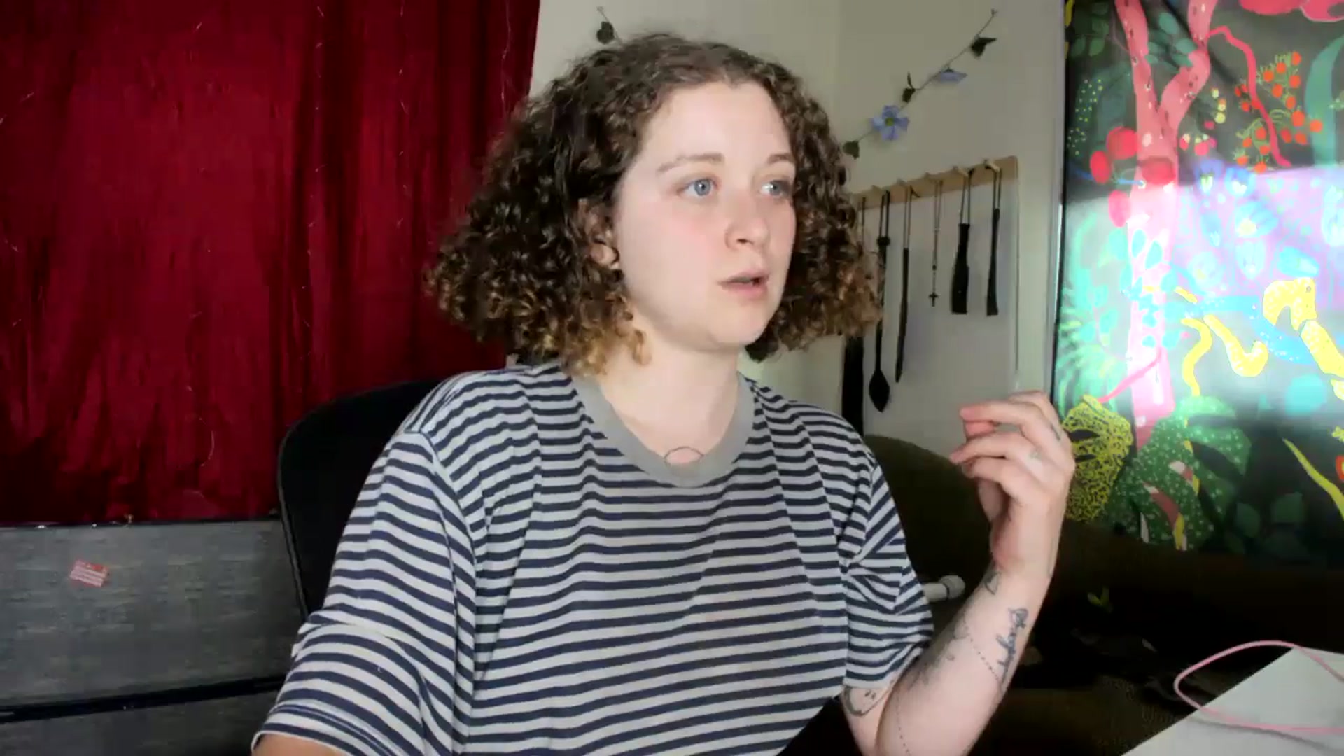 Gallery image thumbnail from PeachyQueen_'s myfreecams stream on, 08/15/2024, 19:53 image 3 of 20