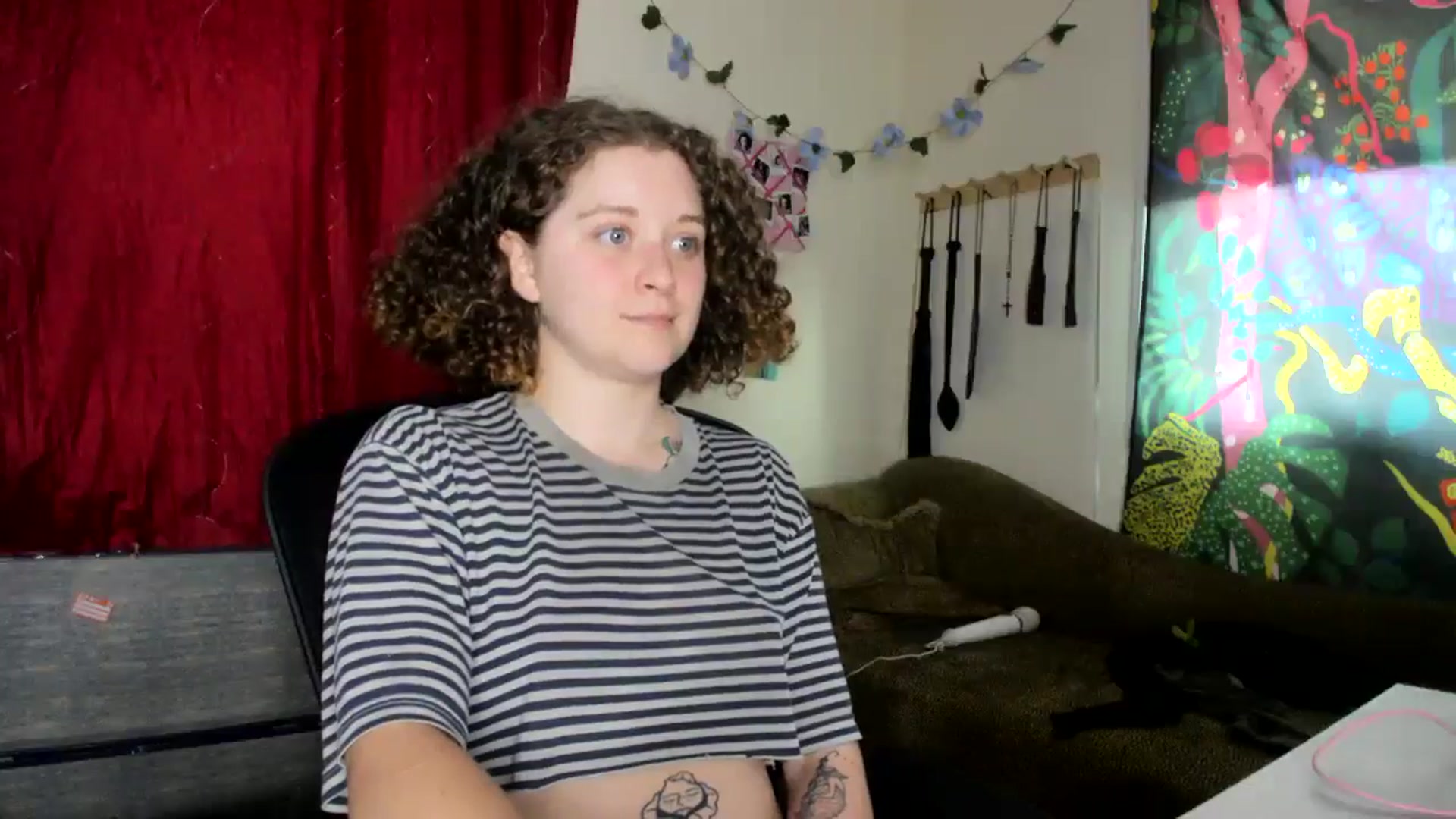 Gallery image thumbnail from PeachyQueen_'s myfreecams stream on, 08/15/2024, 19:53 image 12 of 20