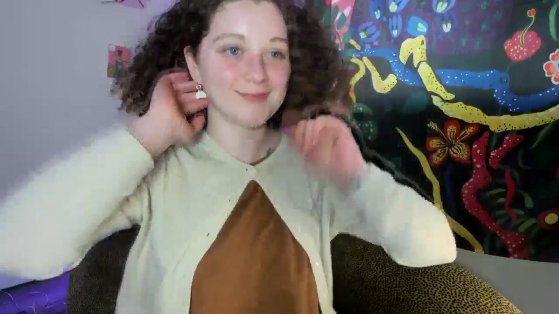 Gallery image thumbnail from PeachyQueen_'s myfreecams stream on, 08/23/2024, 18:18 image 4 of 20