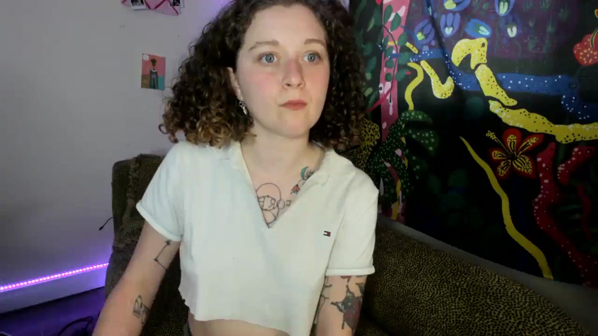 Gallery image thumbnail from PeachyQueen_'s myfreecams stream on, 08/26/2024, 18:52 image 20 of 20