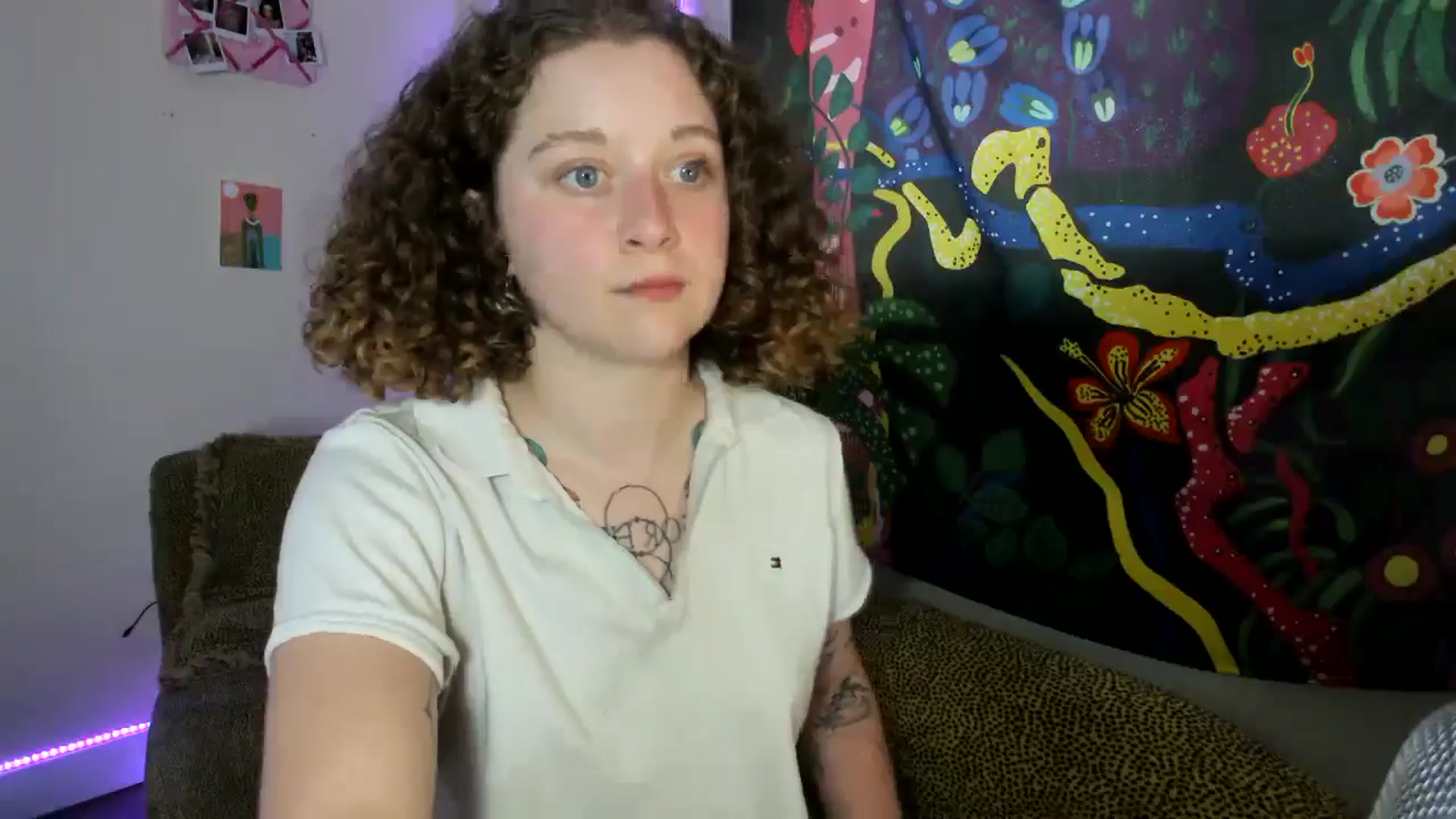Gallery image thumbnail from PeachyQueen_'s myfreecams stream on, 08/26/2024, 18:52 image 15 of 20