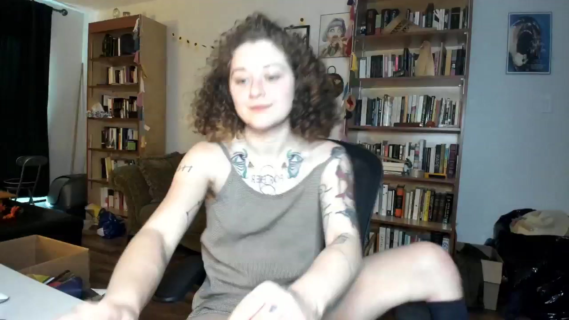 Gallery image thumbnail from PeachyQueen_'s myfreecams stream on, 09/09/2024, 19:45 image 18 of 20