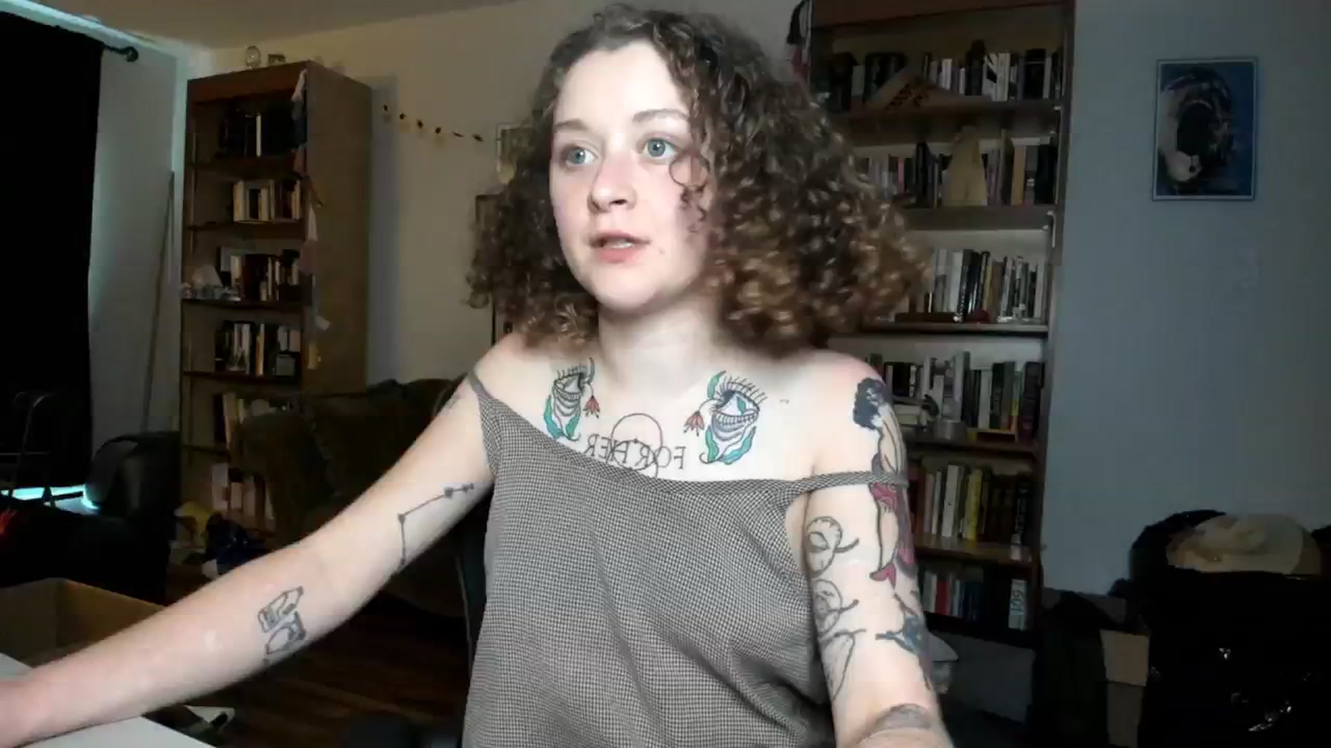 Gallery image thumbnail from PeachyQueen_'s myfreecams stream on, 09/09/2024, 19:45 image 4 of 20