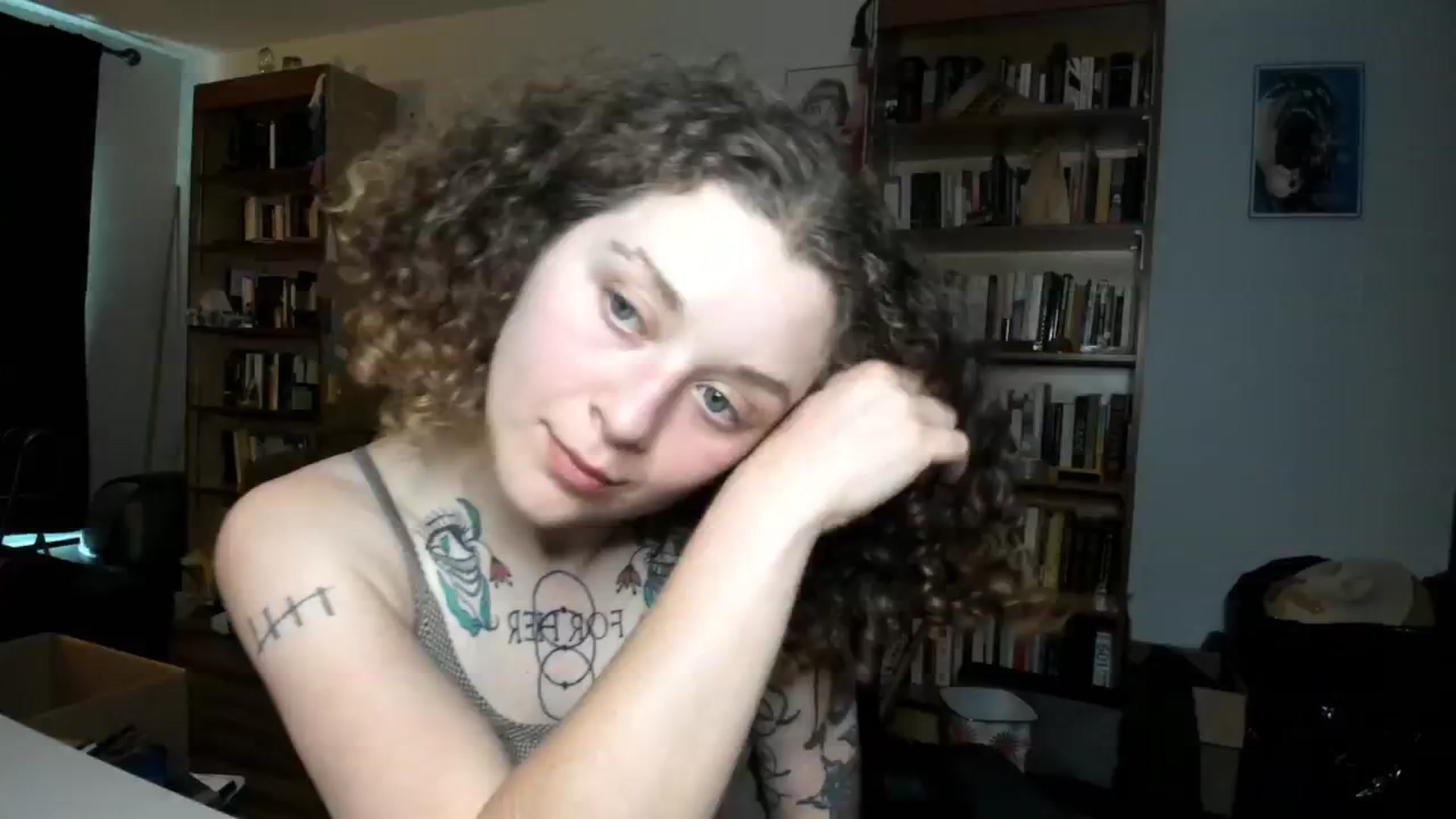 Gallery image thumbnail from PeachyQueen_'s myfreecams stream on, 09/09/2024, 19:45 image 1 of 20