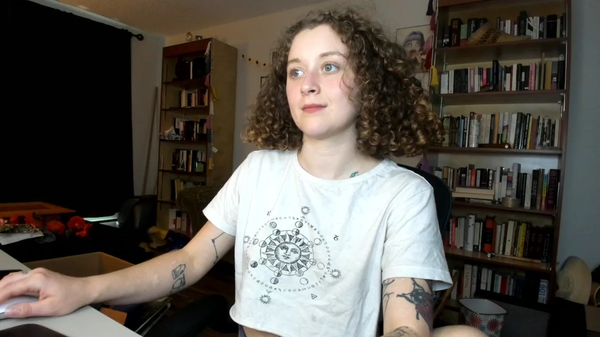 Gallery image thumbnail from PeachyQueen_'s myfreecams stream on, 09/11/2024, 19:12 image 18 of 20