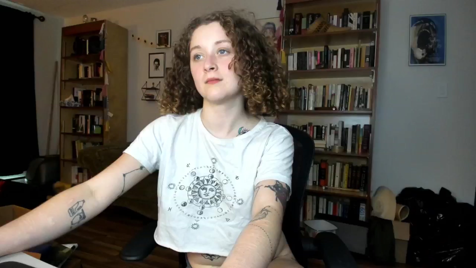 Gallery image thumbnail from PeachyQueen_'s myfreecams stream on, 09/11/2024, 19:12 image 5 of 20