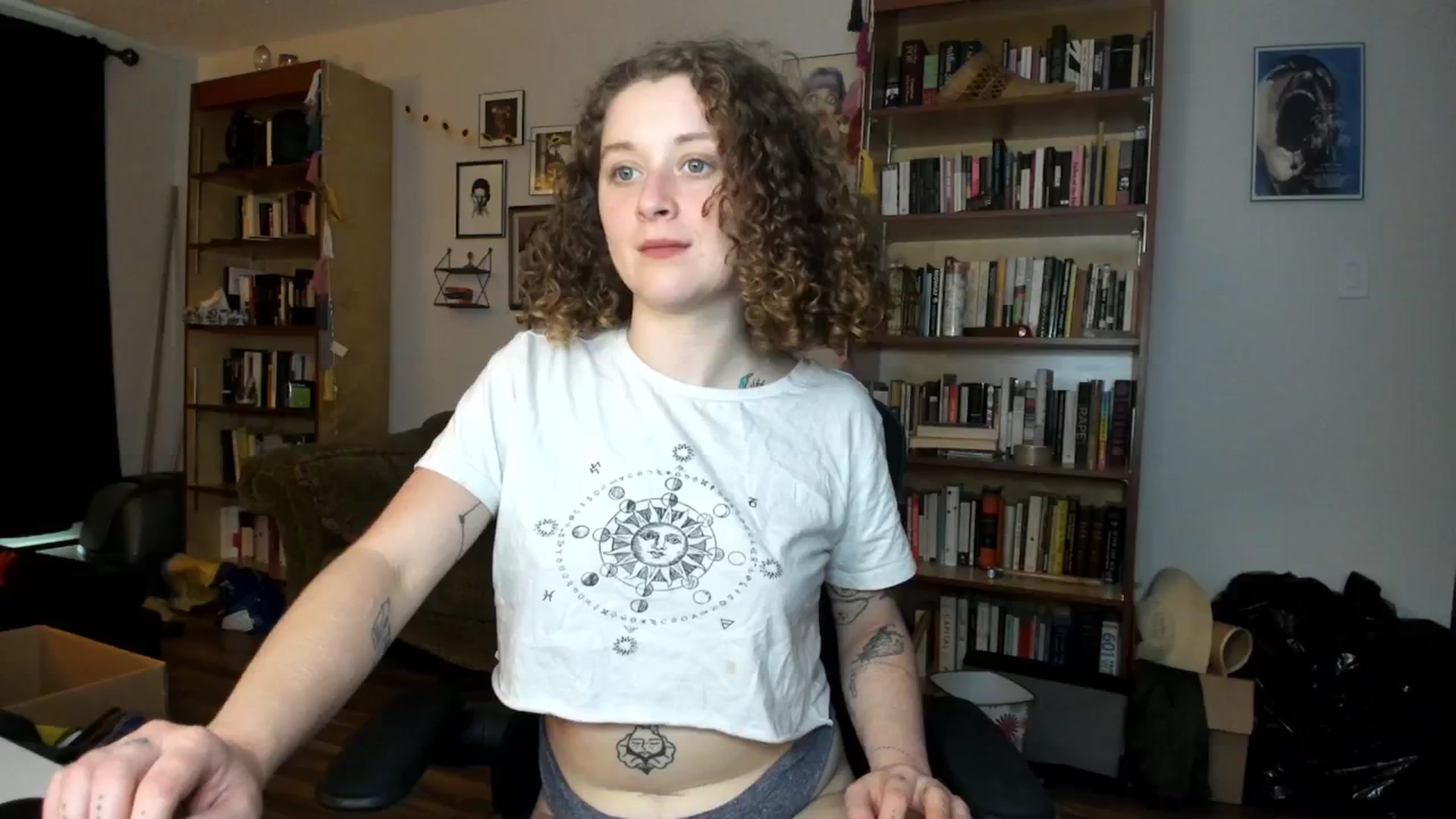 Gallery image thumbnail from PeachyQueen_'s myfreecams stream on, 09/11/2024, 19:12 image 6 of 20