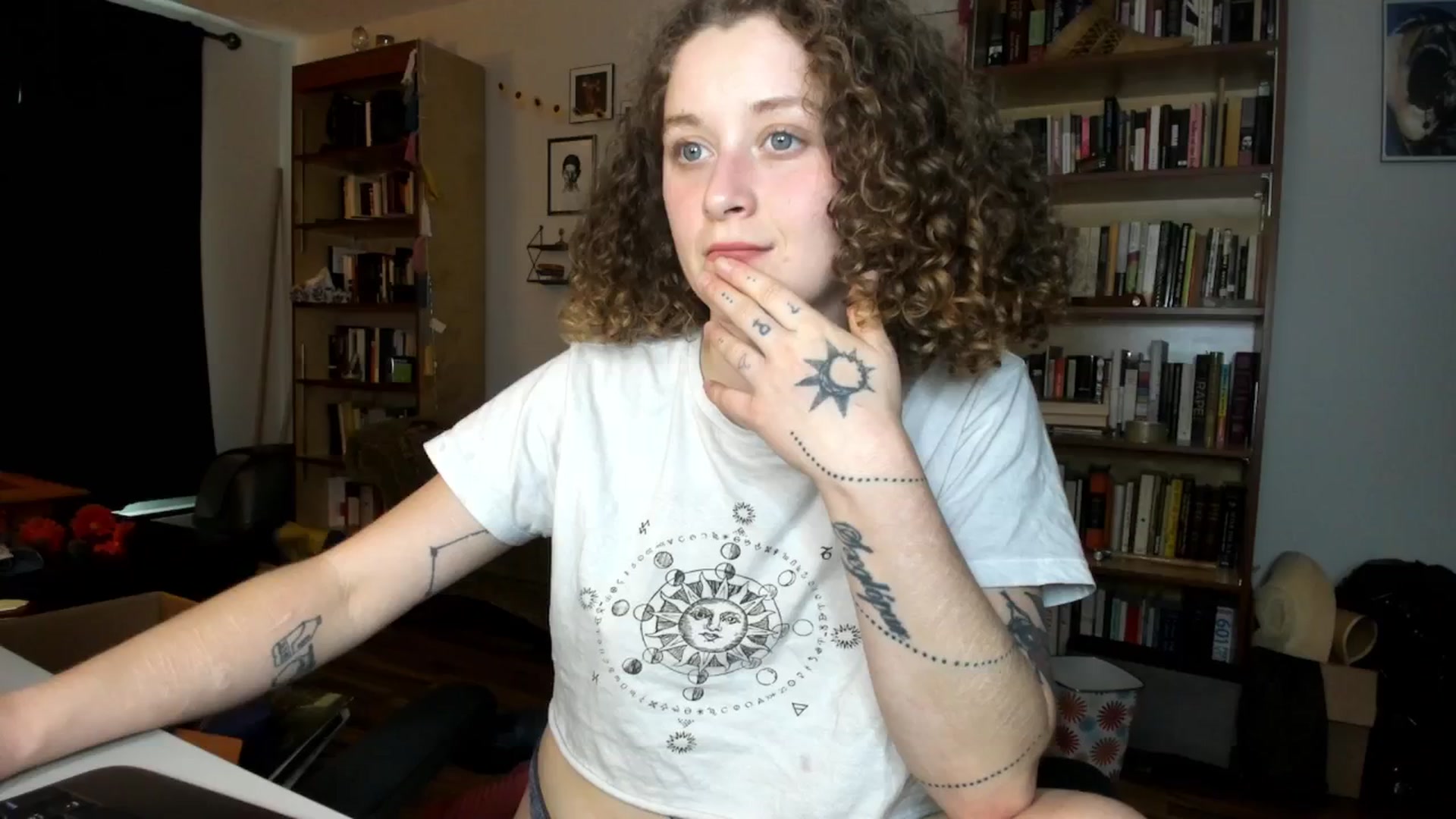 Gallery image thumbnail from PeachyQueen_'s myfreecams stream on, 09/11/2024, 20:48 image 4 of 20