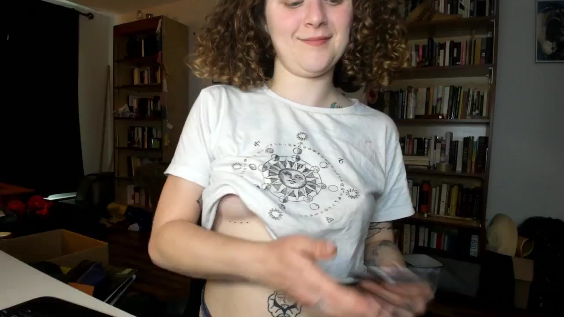 Gallery image thumbnail from PeachyQueen_'s myfreecams stream on, 09/11/2024, 20:48 image 10 of 20