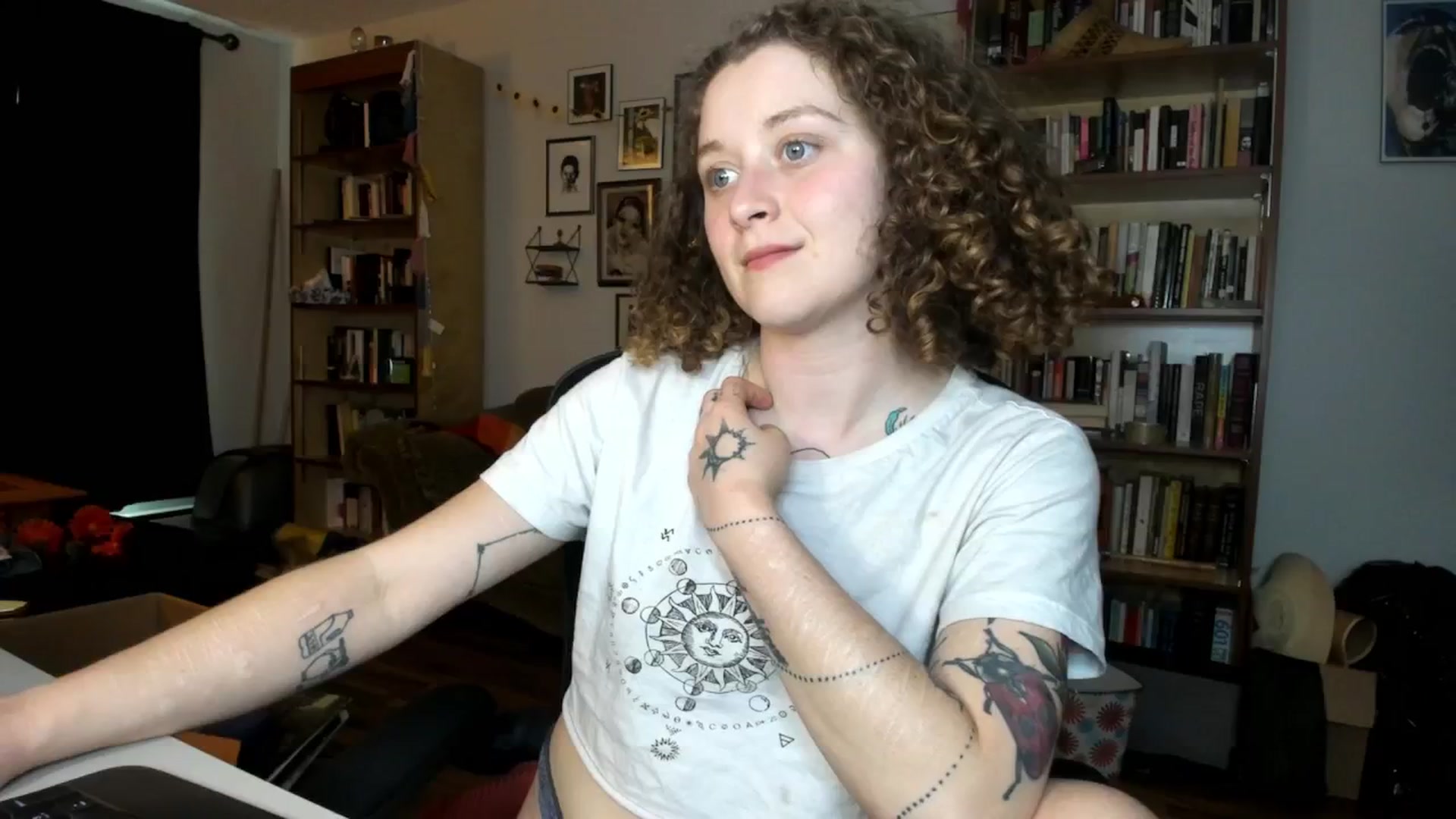 Gallery image thumbnail from PeachyQueen_'s myfreecams stream on, 09/11/2024, 20:48 image 1 of 20