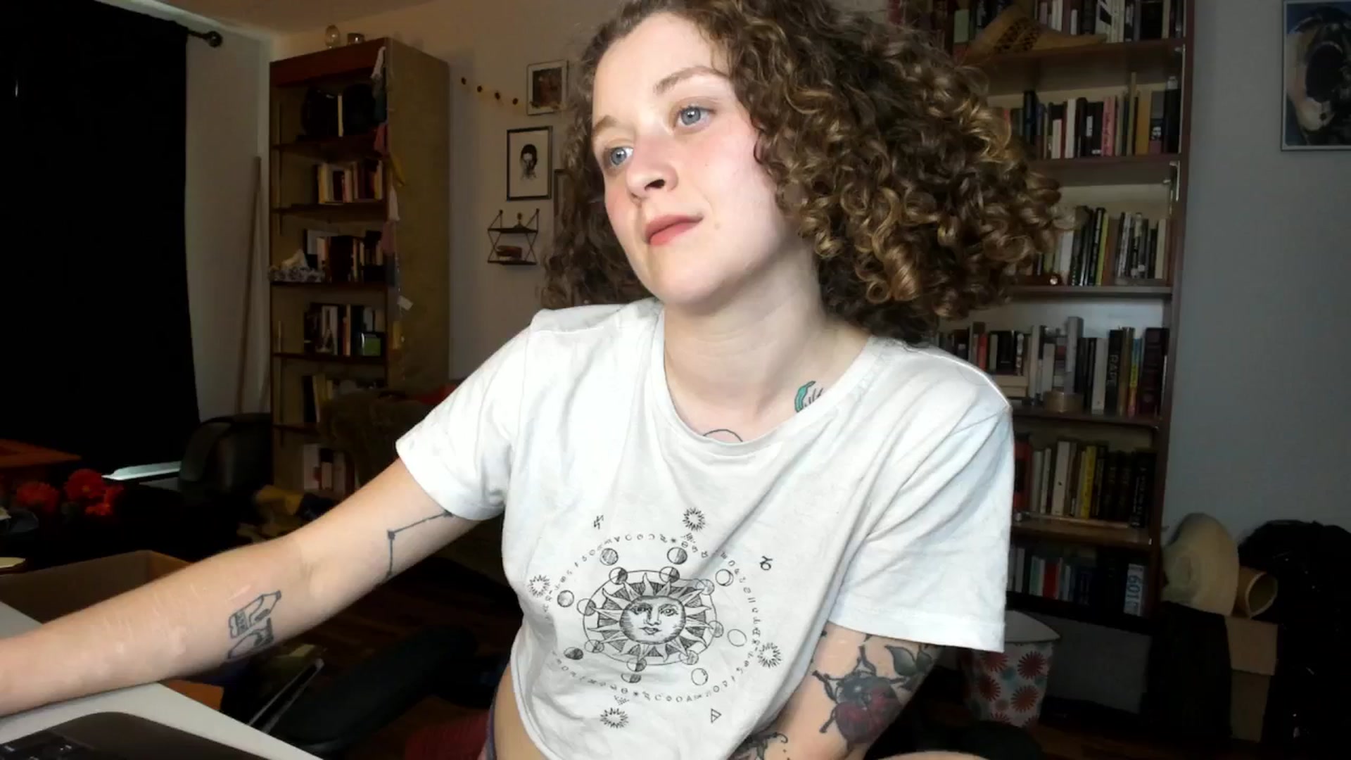 Gallery image thumbnail from PeachyQueen_'s myfreecams stream on, 09/11/2024, 20:48 image 7 of 20
