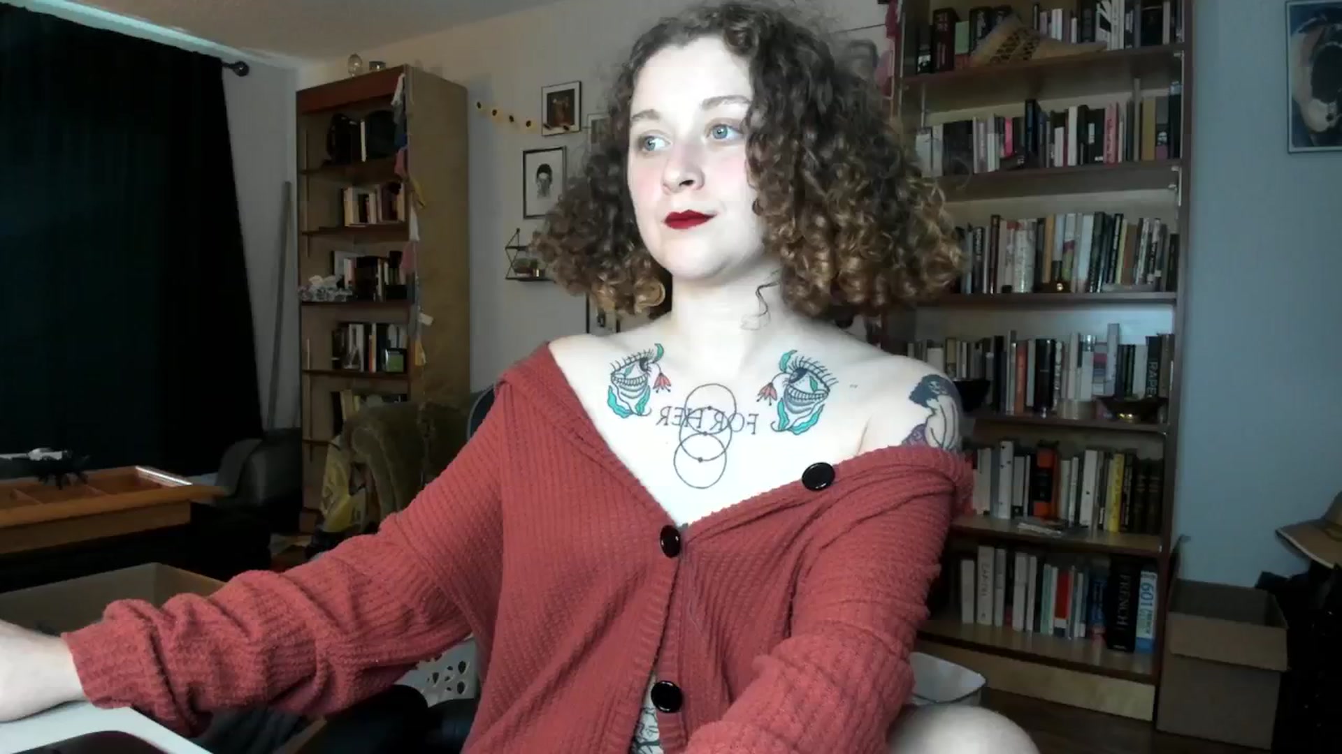 Gallery image thumbnail from PeachyQueen_'s myfreecams stream on, 09/13/2024, 21:13 image 2 of 20