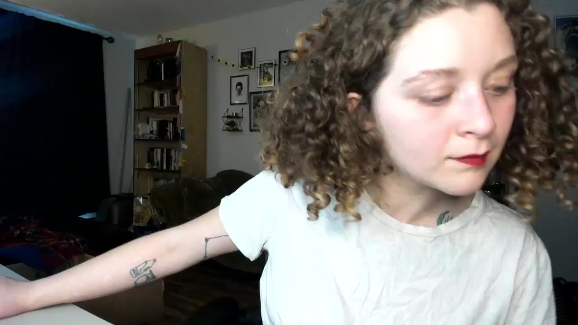 Gallery image thumbnail from PeachyQueen_'s myfreecams stream on, 09/17/2024, 05:31 image 13 of 20