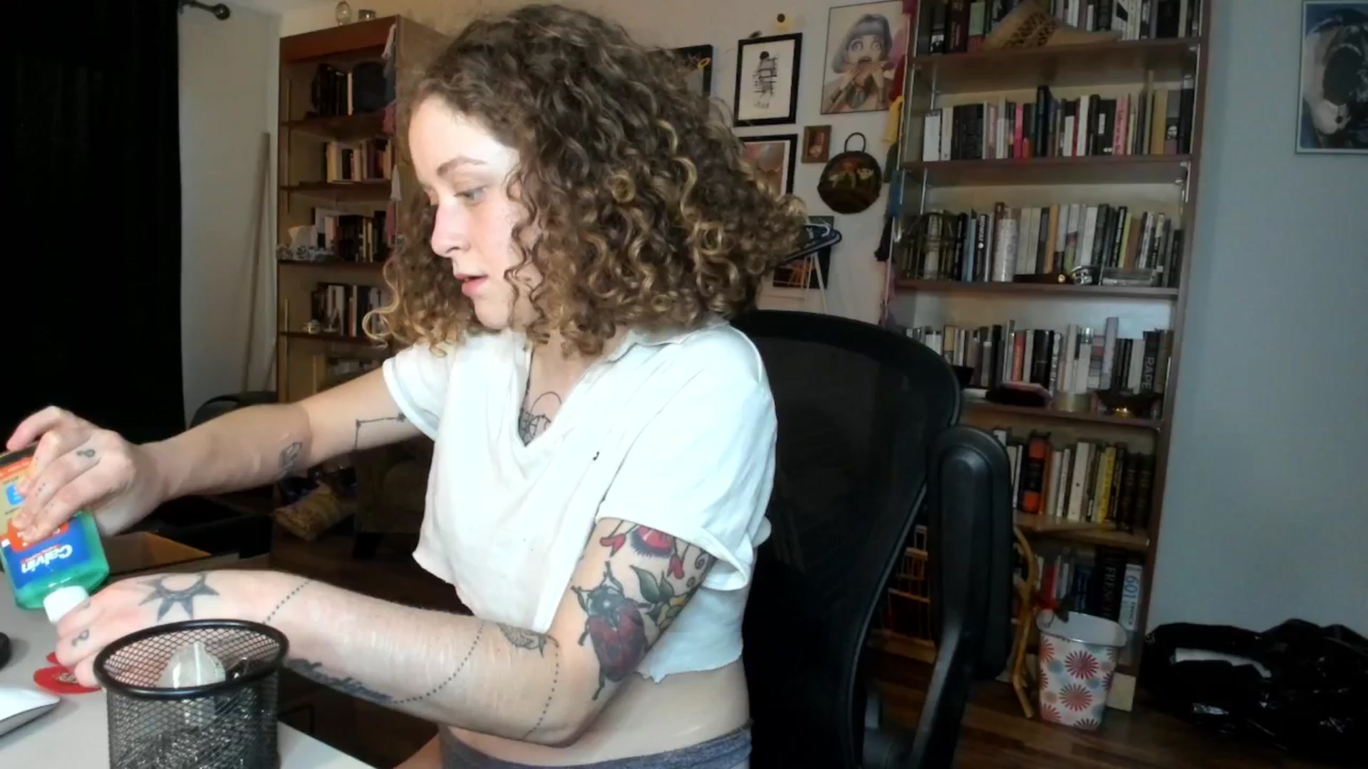 Gallery image thumbnail from PeachyQueen_'s myfreecams stream on, 09/17/2024, 21:26 image 18 of 20