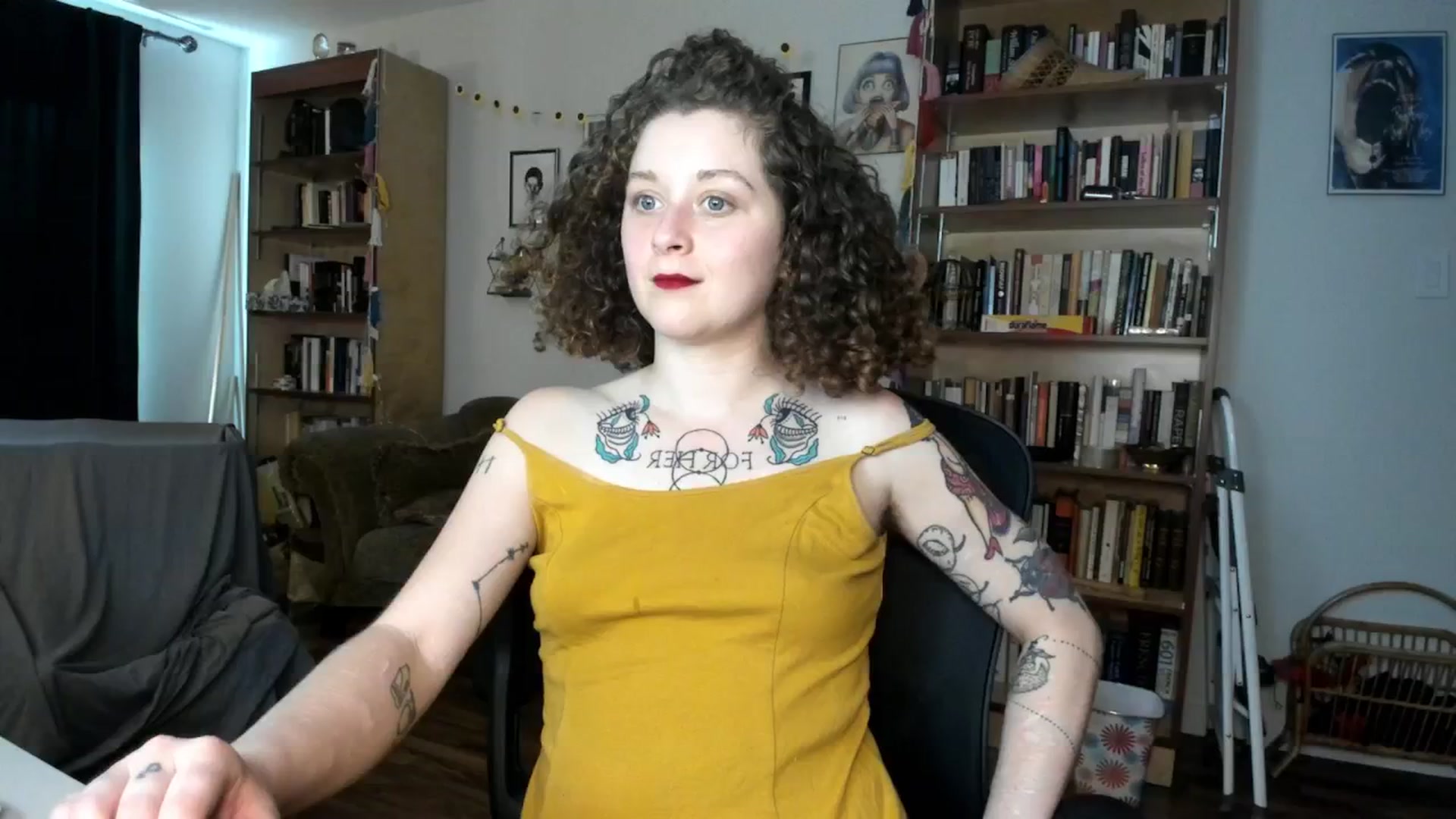 Gallery image thumbnail from PeachyQueen_'s myfreecams stream on, 09/19/2024, 19:37 image 2 of 20