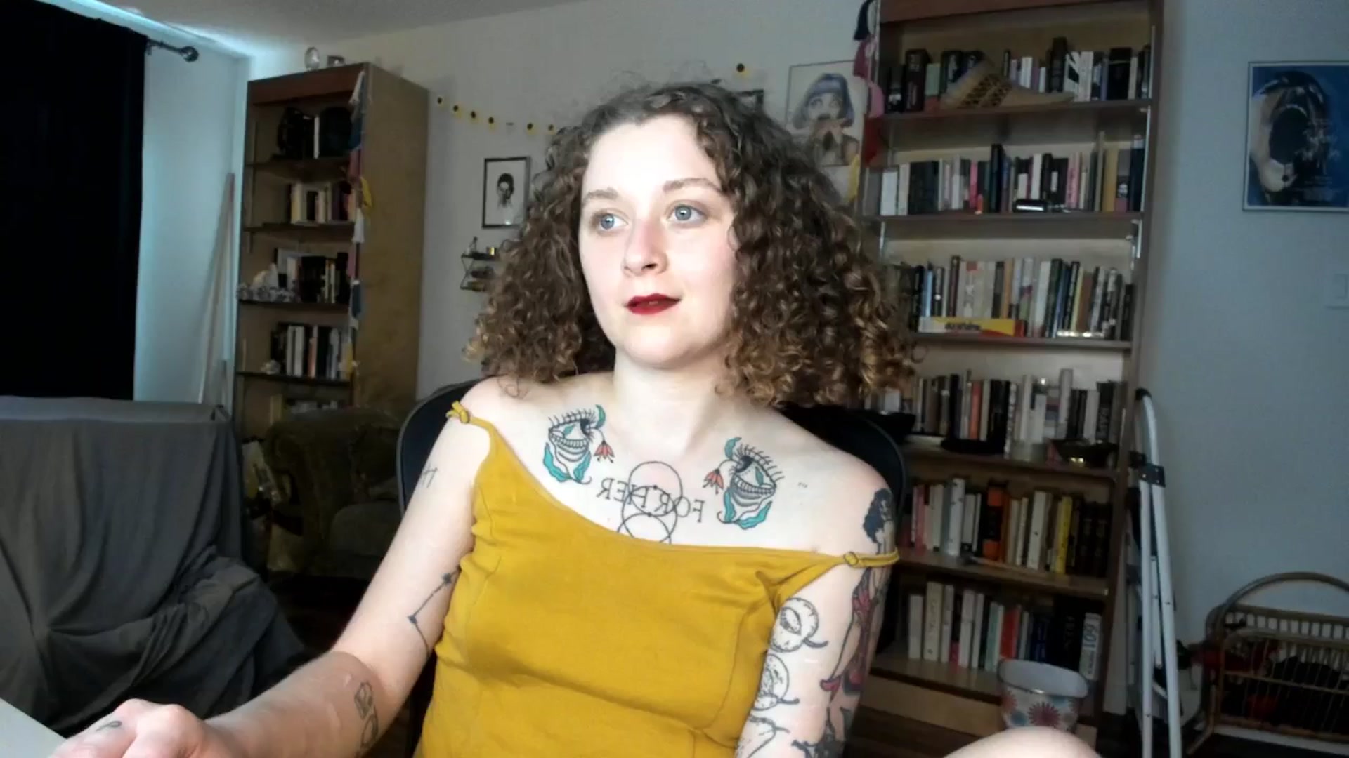 Gallery image thumbnail from PeachyQueen_'s myfreecams stream on, 09/19/2024, 19:37 image 15 of 20