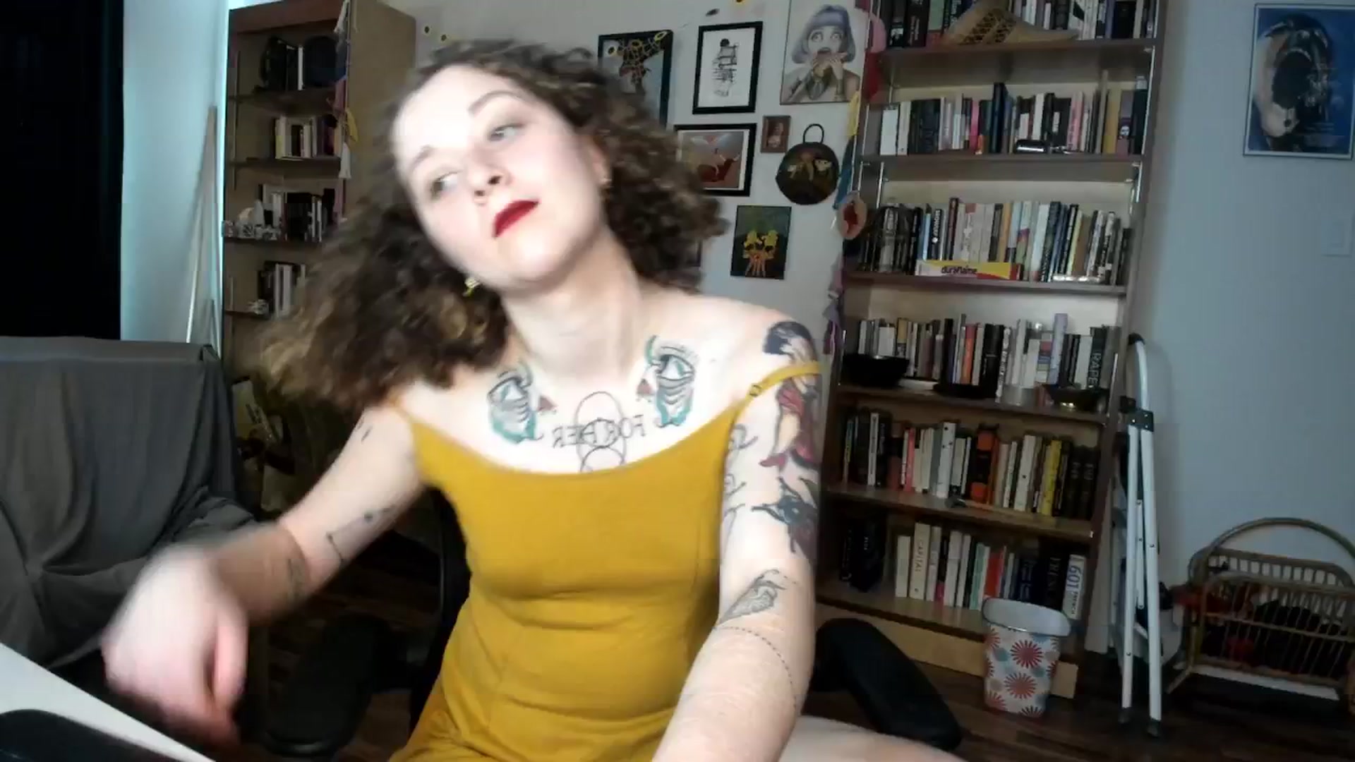 Gallery image thumbnail from PeachyQueen_'s myfreecams stream on, 09/19/2024, 19:37 image 5 of 20