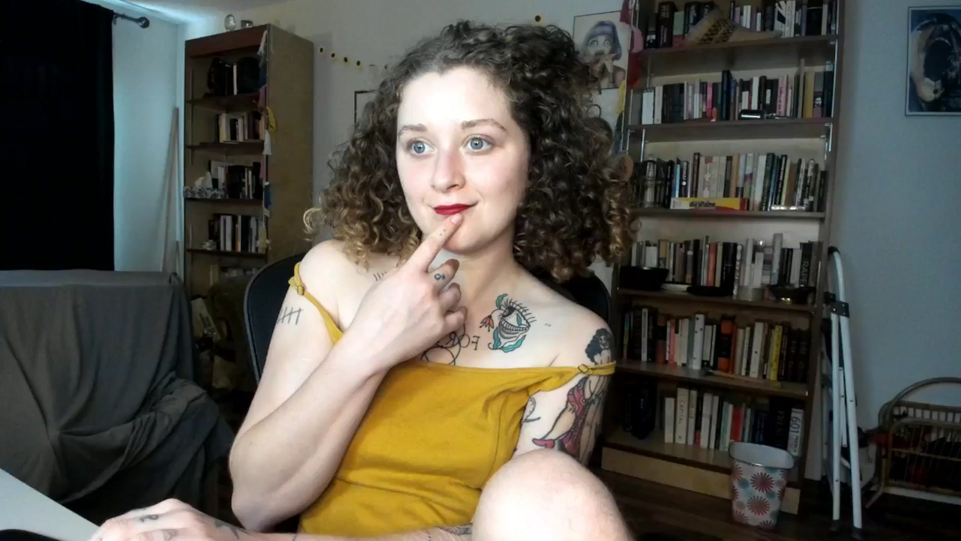 Gallery image thumbnail from PeachyQueen_'s myfreecams stream on, 09/19/2024, 19:37 image 18 of 20