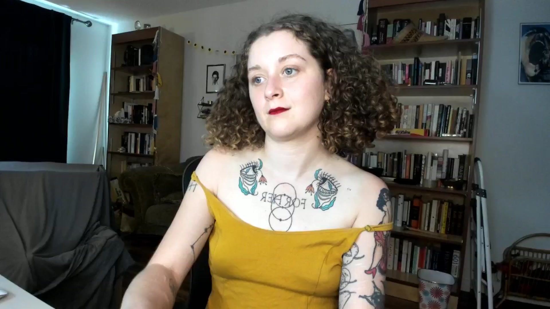 Gallery image thumbnail from PeachyQueen_'s myfreecams stream on, 09/19/2024, 19:37 image 8 of 20