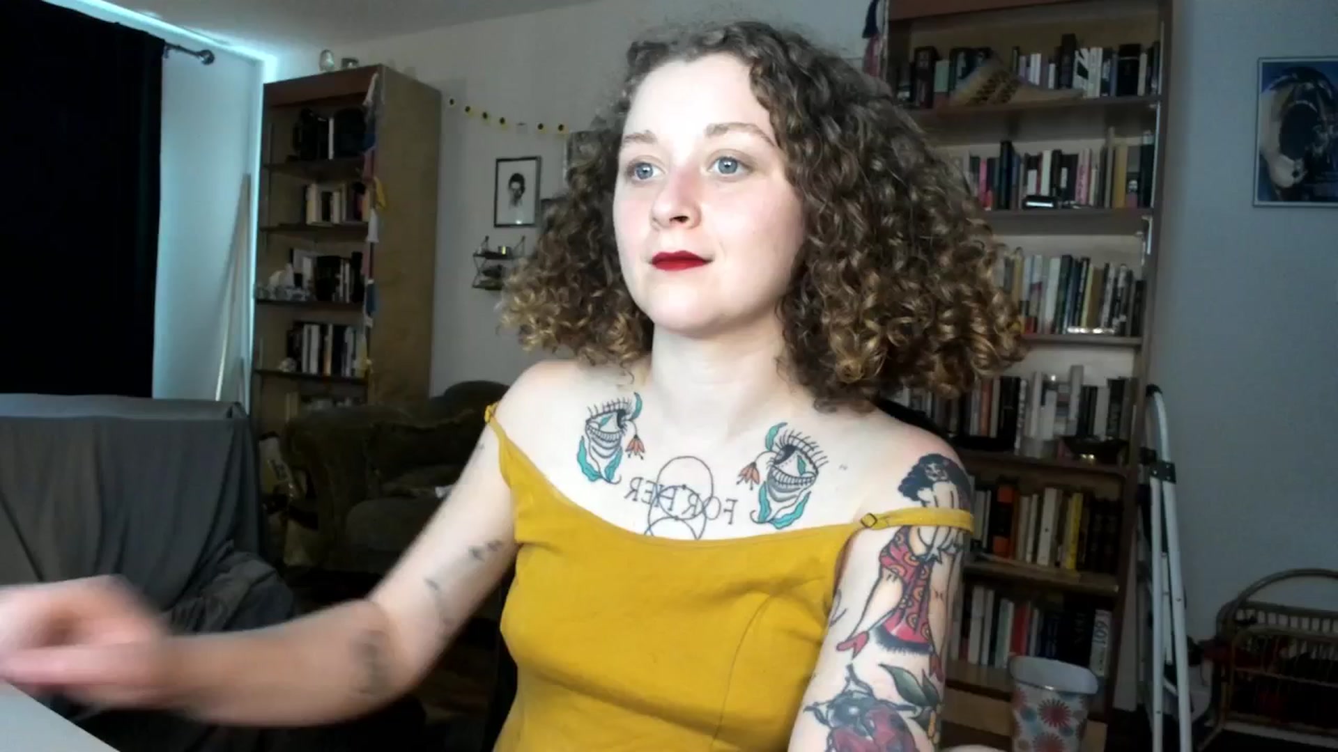 Gallery image thumbnail from PeachyQueen_'s myfreecams stream on, 09/19/2024, 19:37 image 9 of 20