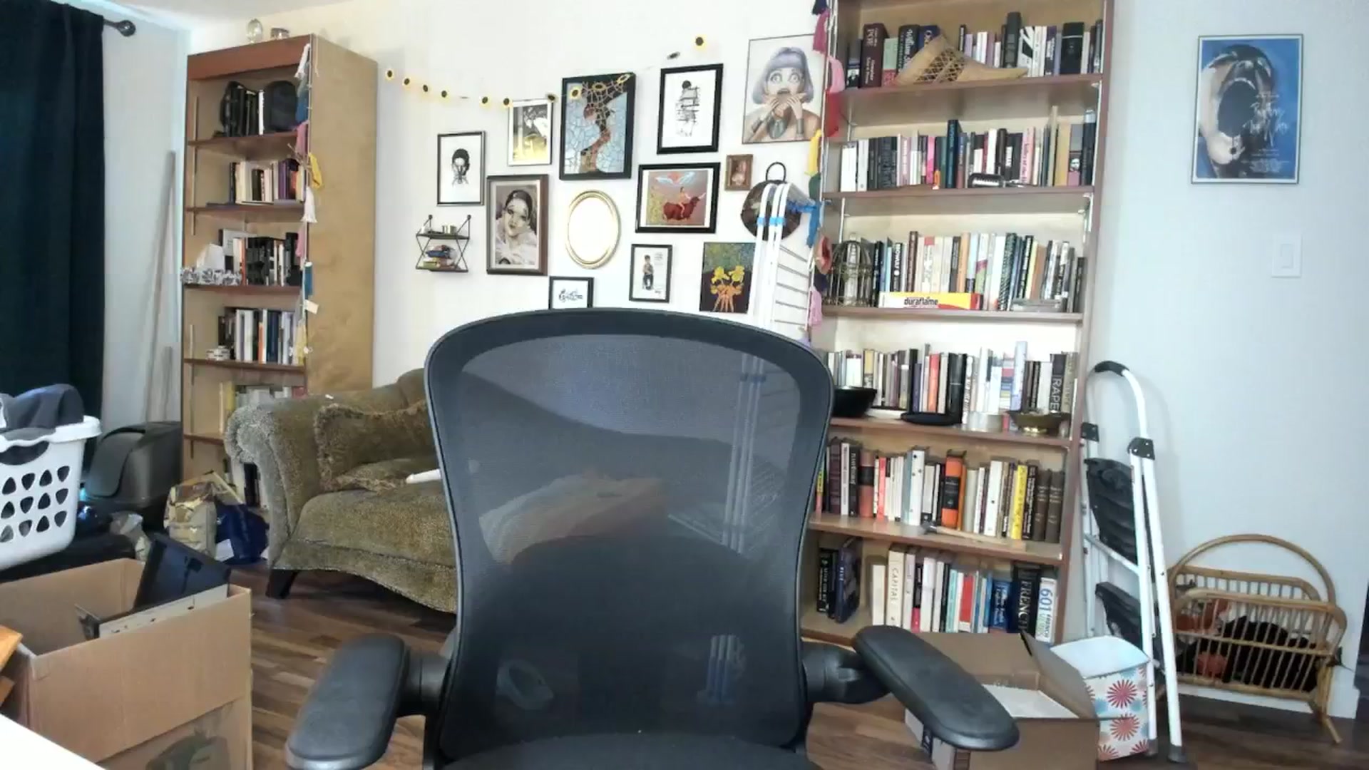 Gallery image thumbnail from PeachyQueen_'s myfreecams stream on, 09/20/2024, 20:51 image 16 of 20