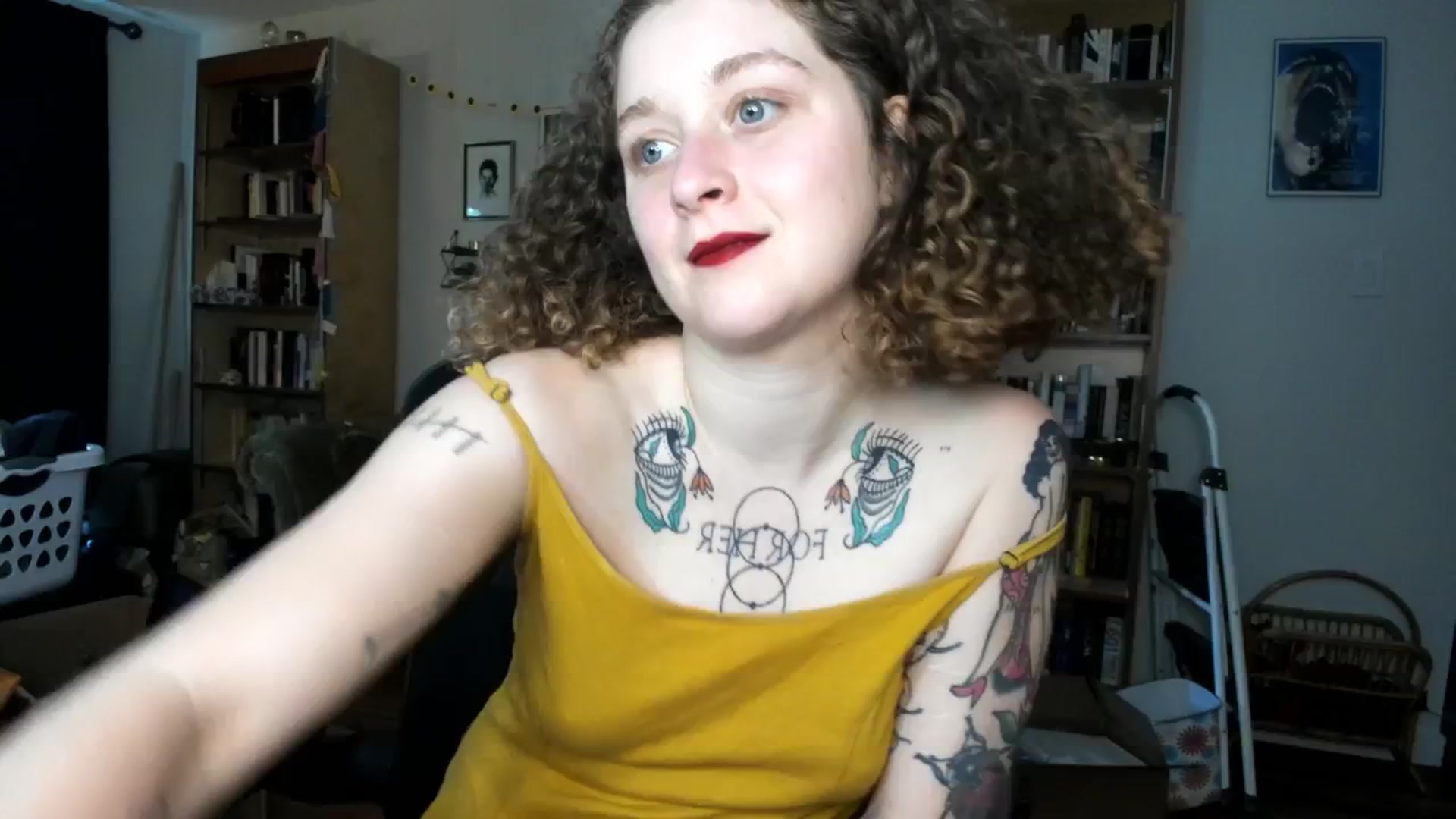 Gallery image thumbnail from PeachyQueen_'s myfreecams stream on, 09/20/2024, 20:51 image 14 of 20