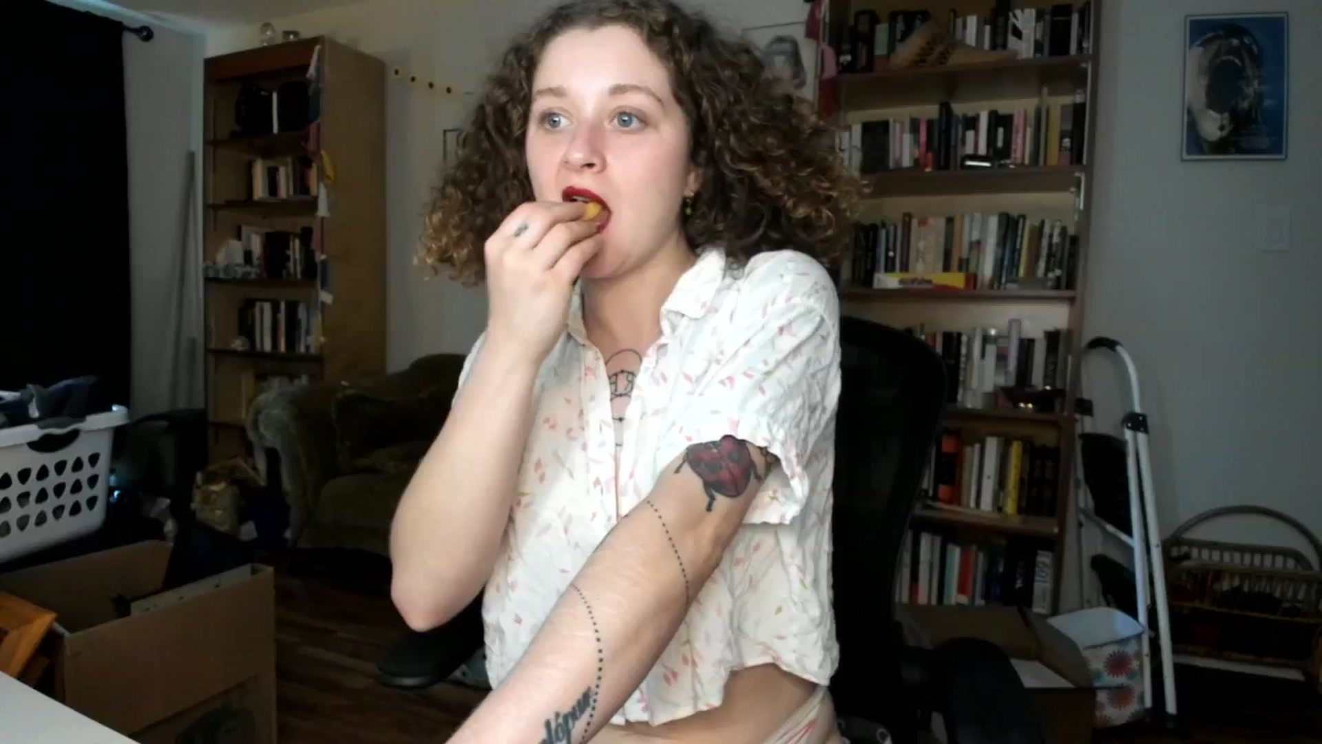 Gallery image thumbnail from PeachyQueen_'s myfreecams stream on, 09/20/2024, 20:51 image 4 of 20
