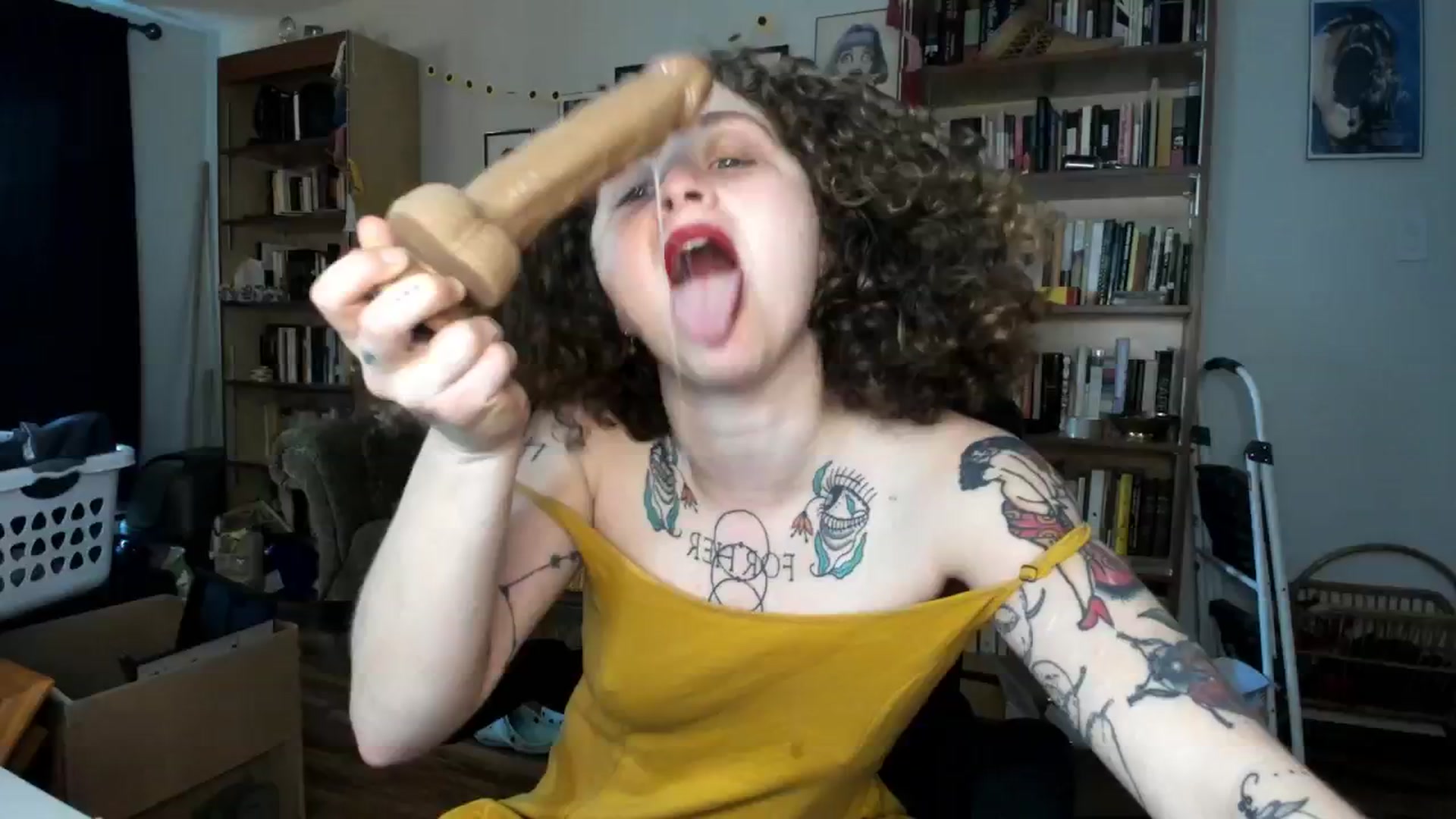 Gallery image thumbnail from PeachyQueen_'s myfreecams stream on, 09/20/2024, 21:48 image 7 of 20