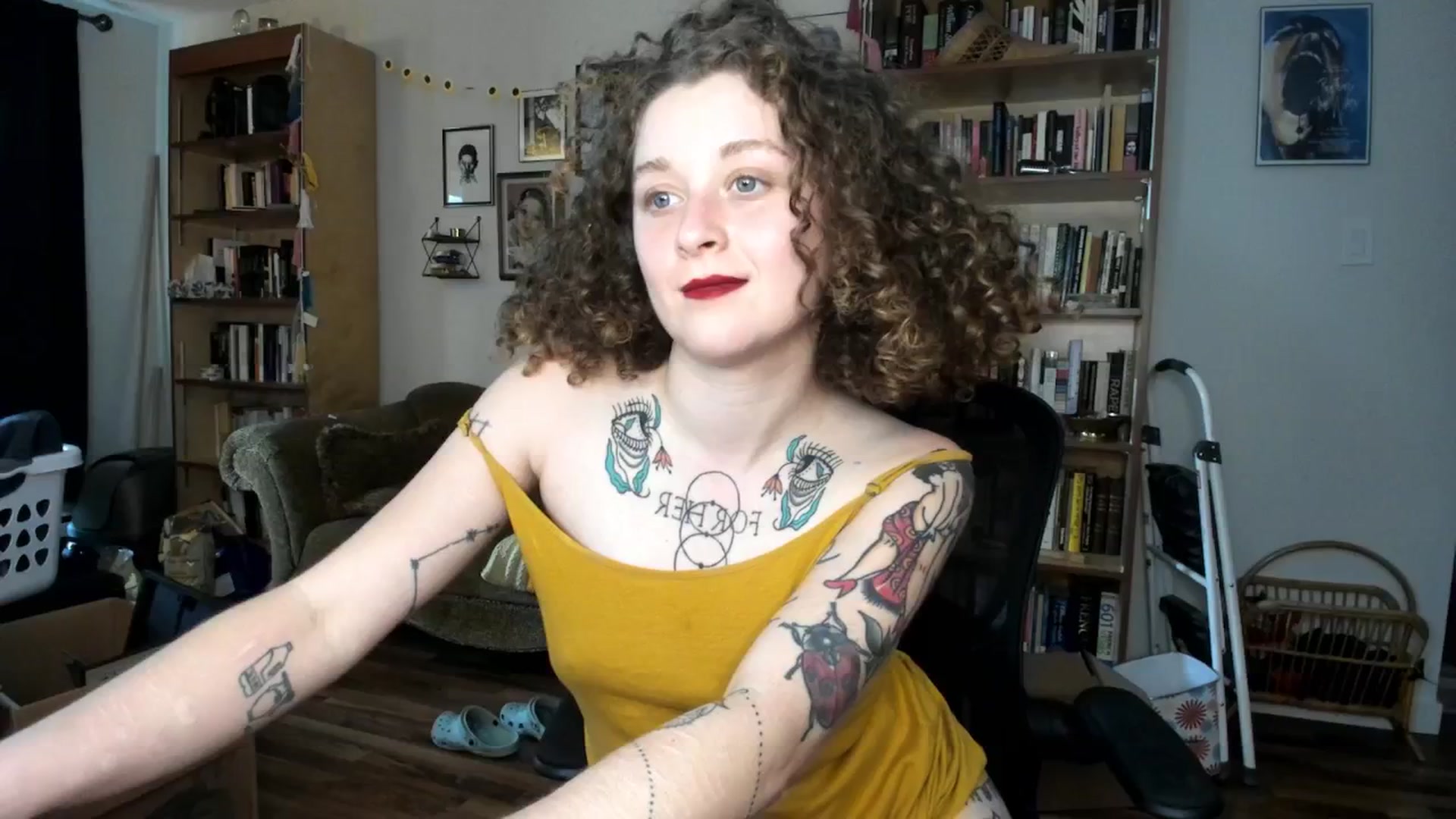 Gallery image thumbnail from PeachyQueen_'s myfreecams stream on, 09/20/2024, 21:48 image 14 of 20
