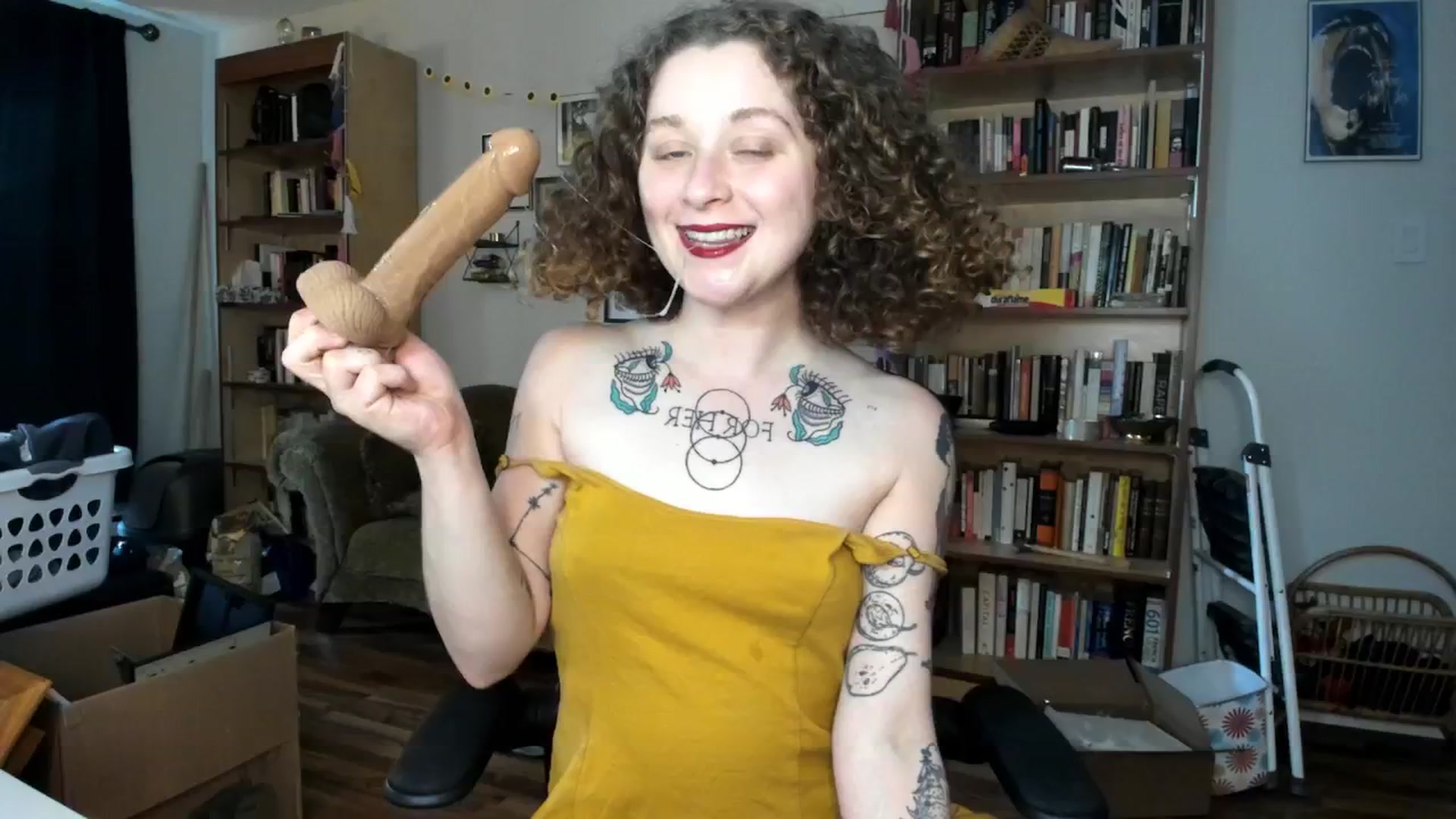 Gallery image thumbnail from PeachyQueen_'s myfreecams stream on, 09/20/2024, 21:48 image 8 of 20