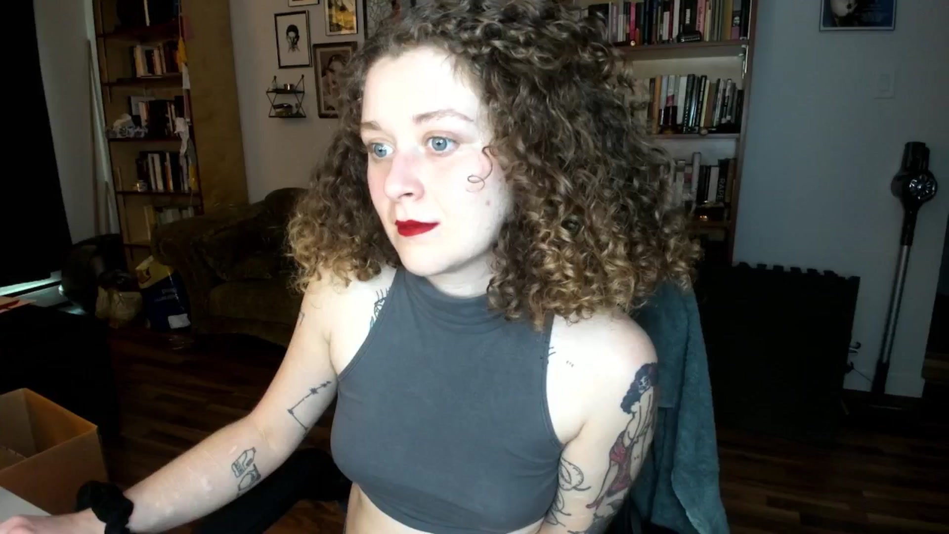 Gallery image thumbnail from PeachyQueen_'s myfreecams stream on, 10/02/2024, 21:04 image 20 of 20
