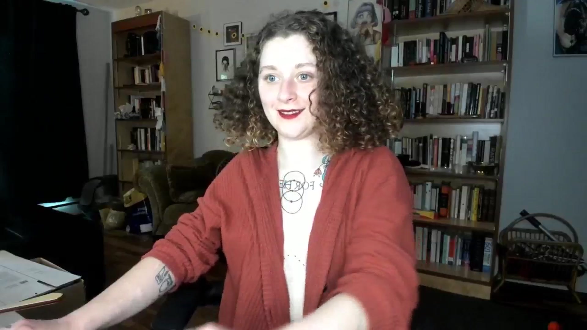 Gallery image thumbnail from PeachyQueen_'s myfreecams stream on, 10/04/2024, 20:36 image 13 of 20