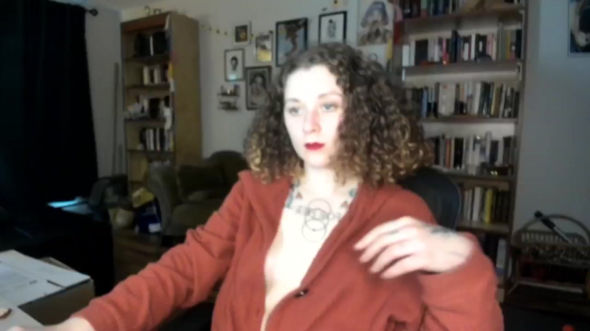 Gallery image thumbnail from PeachyQueen_'s myfreecams stream on, 10/04/2024, 20:36 image 1 of 20