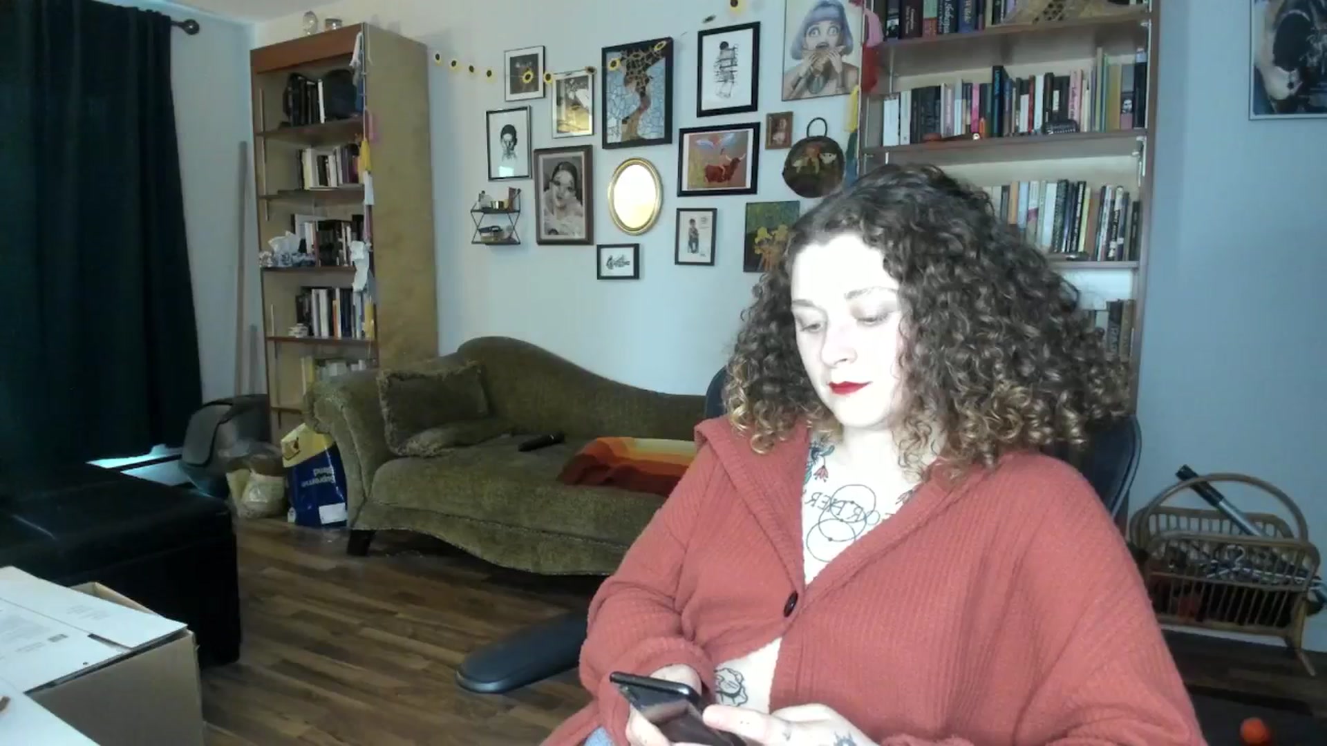 Gallery image thumbnail from PeachyQueen_'s myfreecams stream on, 10/04/2024, 20:36 image 5 of 20
