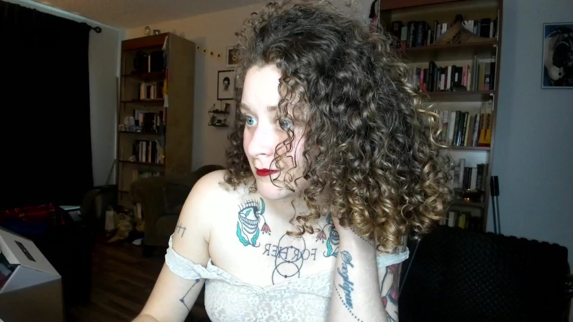 Gallery image thumbnail from PeachyQueen_'s myfreecams stream on, 10/08/2024, 20:59 image 19 of 20