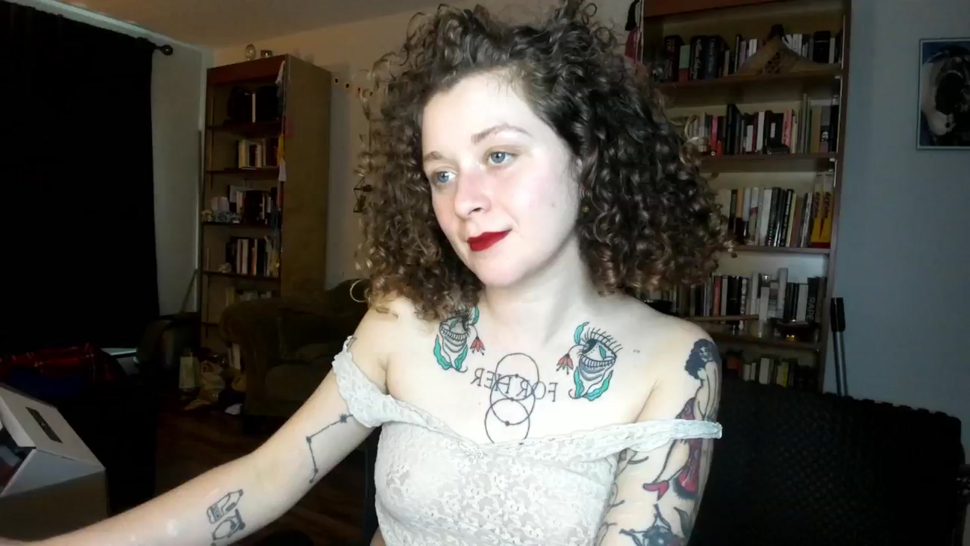 Gallery image thumbnail from PeachyQueen_'s myfreecams stream on, 10/08/2024, 20:59 image 16 of 20