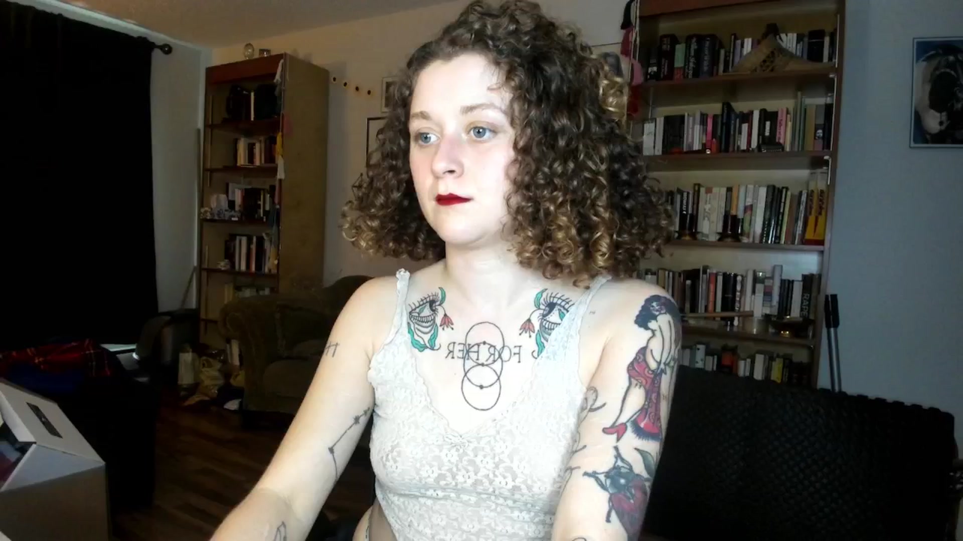 Gallery image thumbnail from PeachyQueen_'s myfreecams stream on, 10/08/2024, 20:59 image 2 of 20