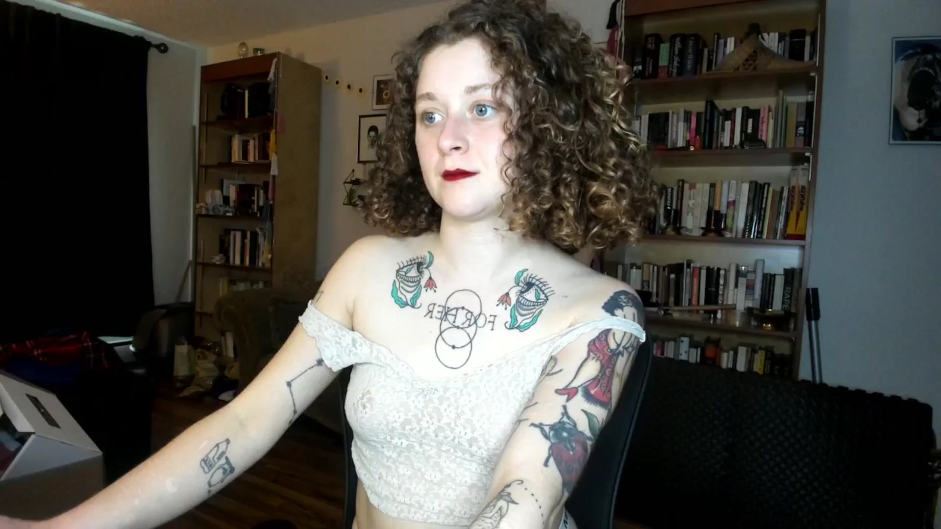 Gallery image thumbnail from PeachyQueen_'s myfreecams stream on, 10/08/2024, 20:59 image 4 of 20