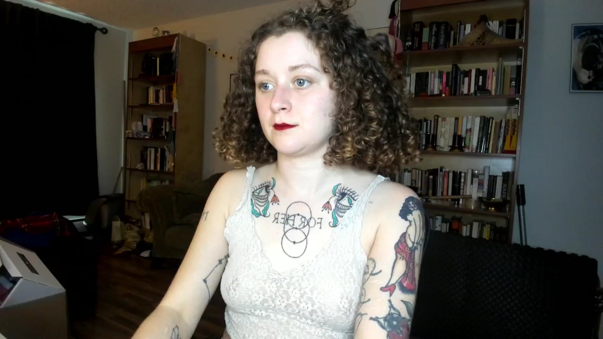 Gallery image thumbnail from PeachyQueen_'s myfreecams stream on, 10/08/2024, 20:59 image 3 of 20